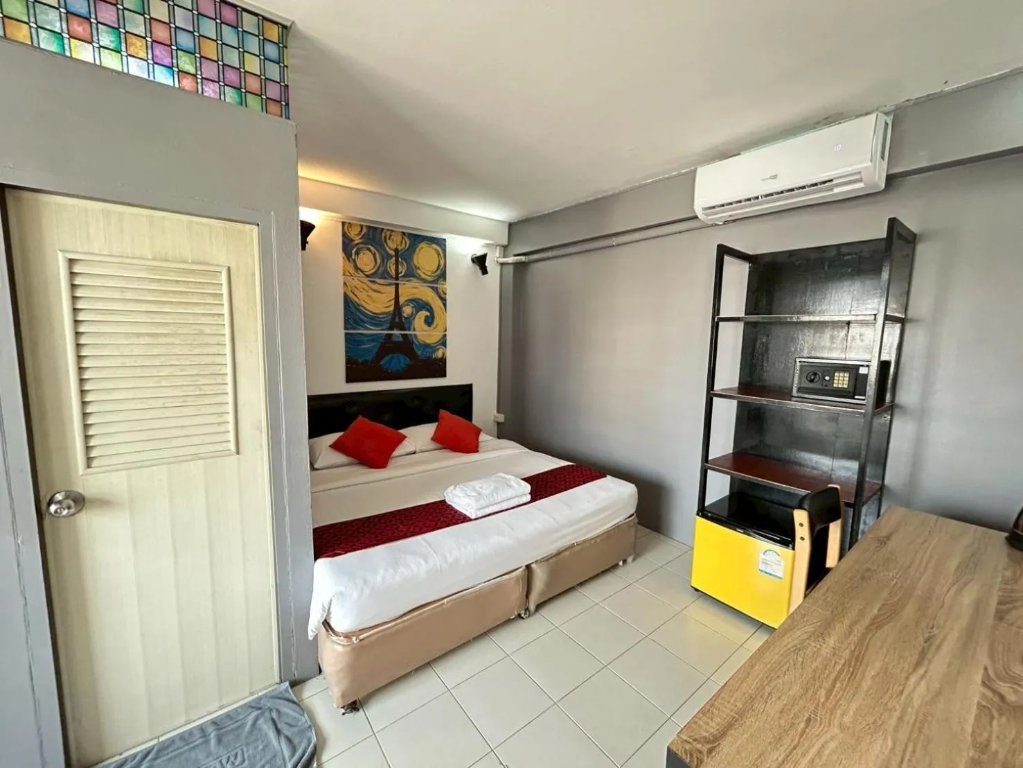 Bedroom, Bed in Khaosan Art Hotel