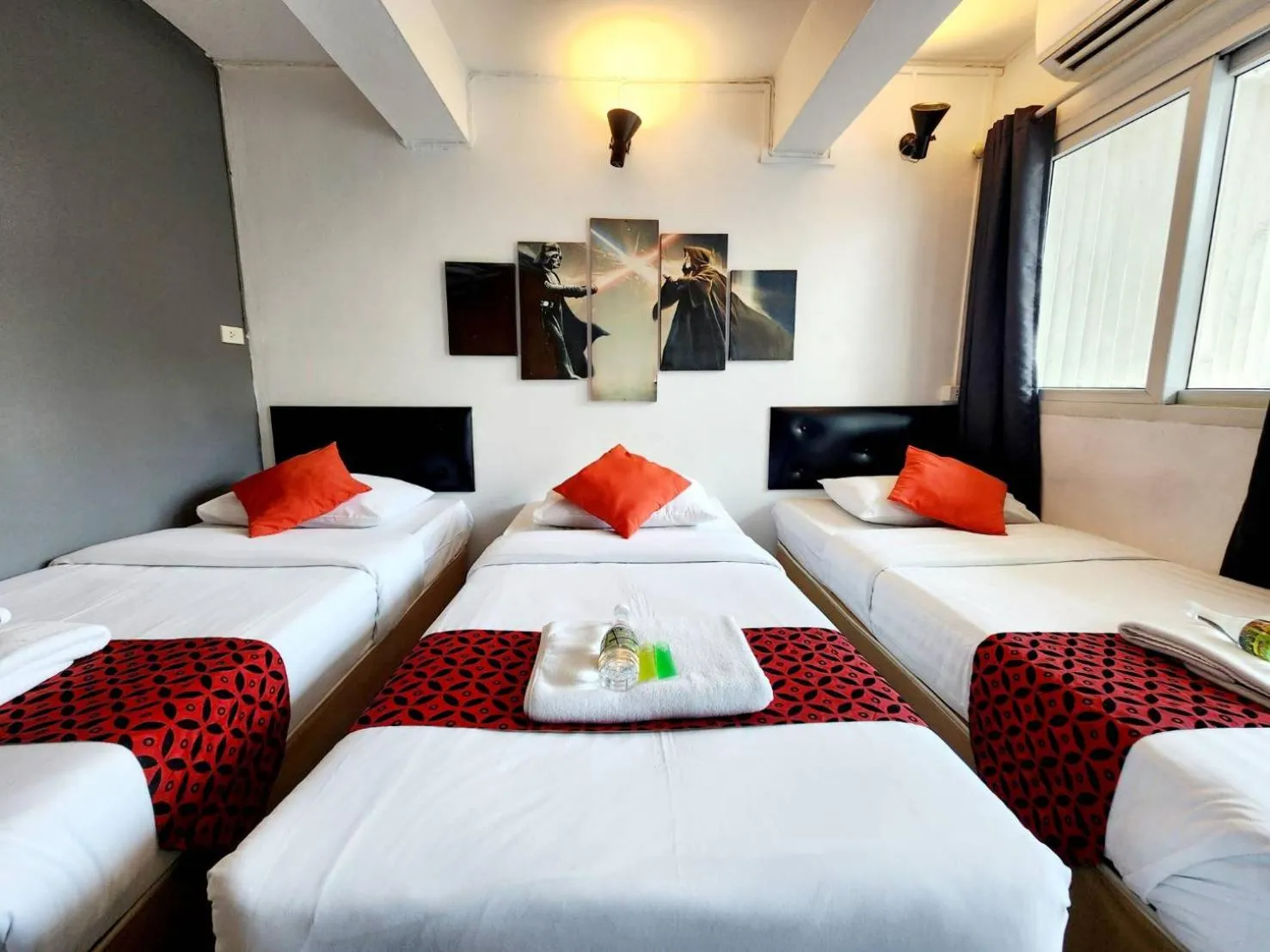 Bed in Khaosan Art Hotel