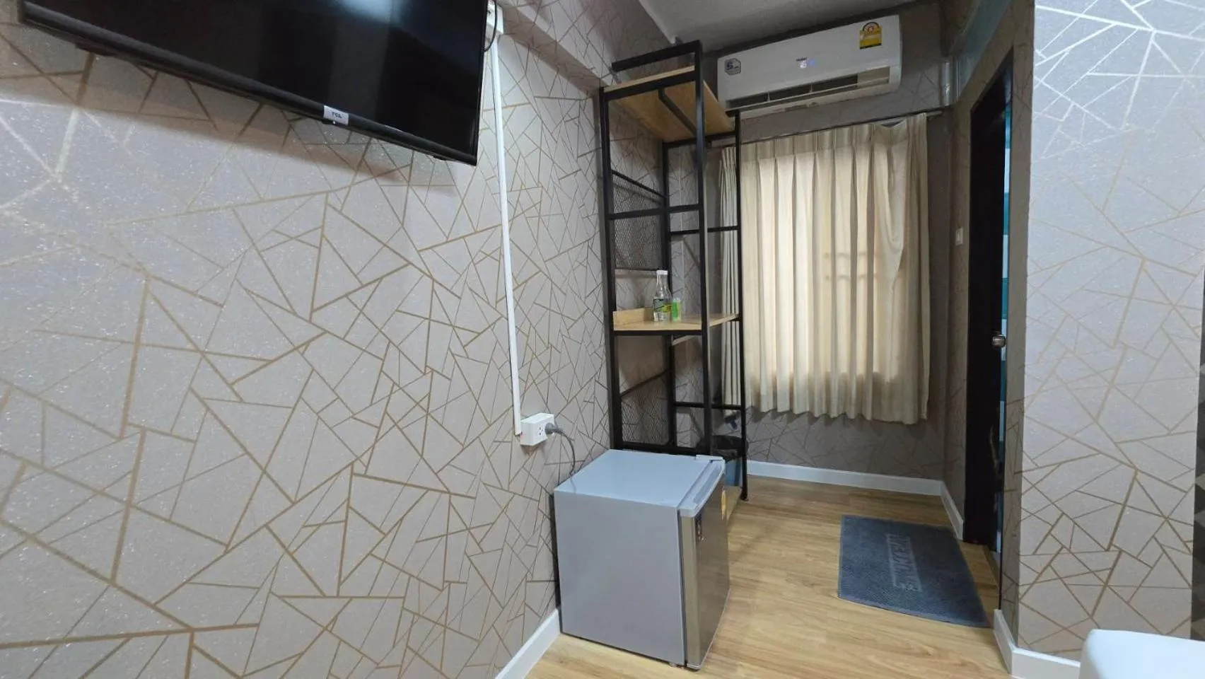 TV and multimedia in Khaosan Art Hotel