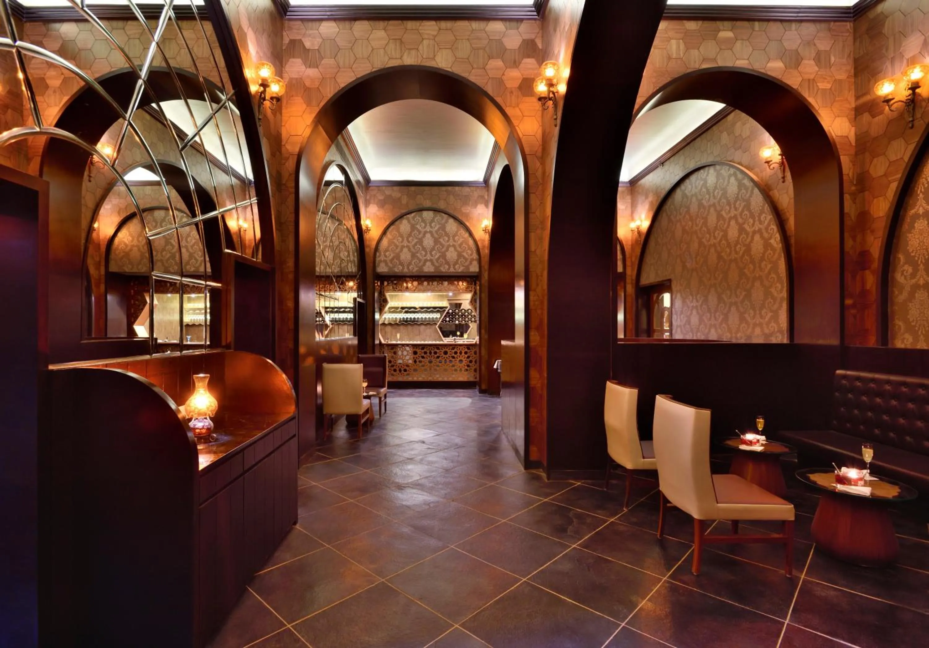 Lounge or bar in Radisson Jodhpur