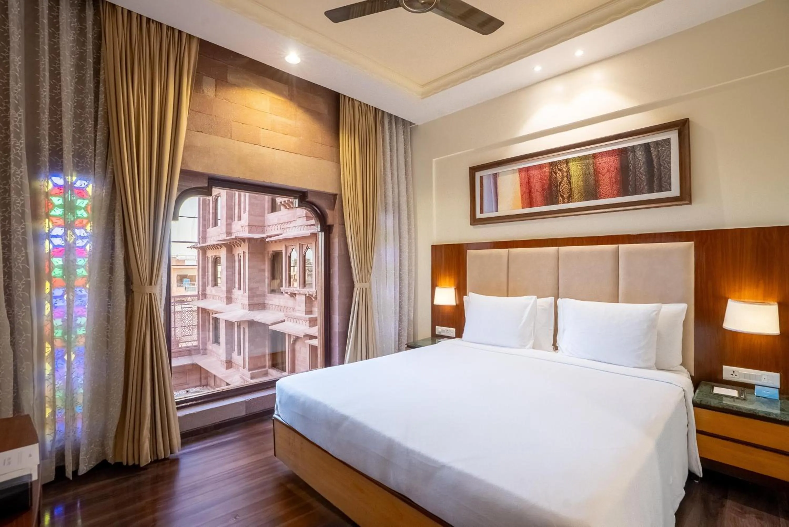 Bedroom, Bed in Radisson Jodhpur