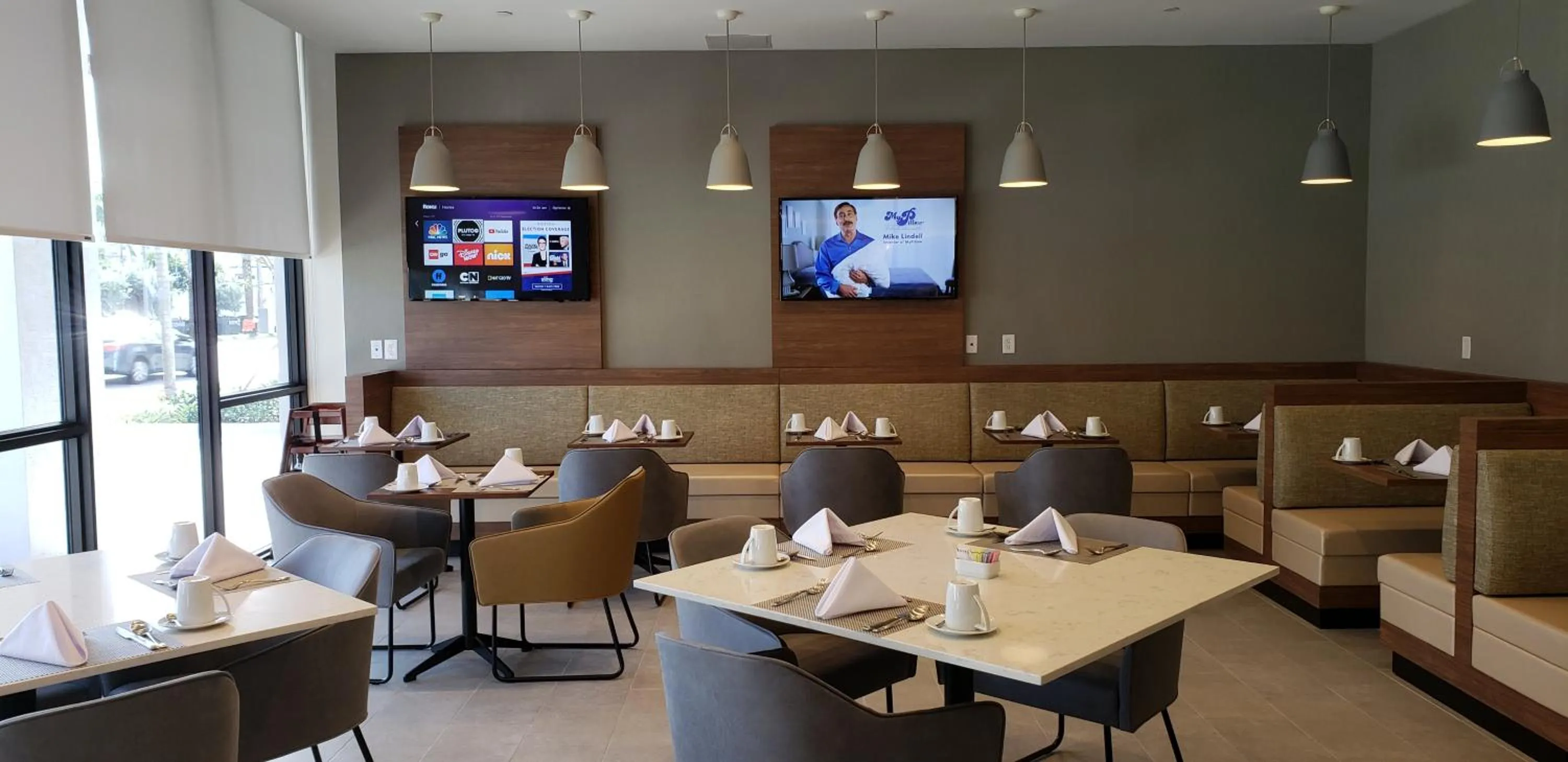 Restaurant/places to eat in Wyndham Garden Ft Lauderdale Airport & Cruise Port