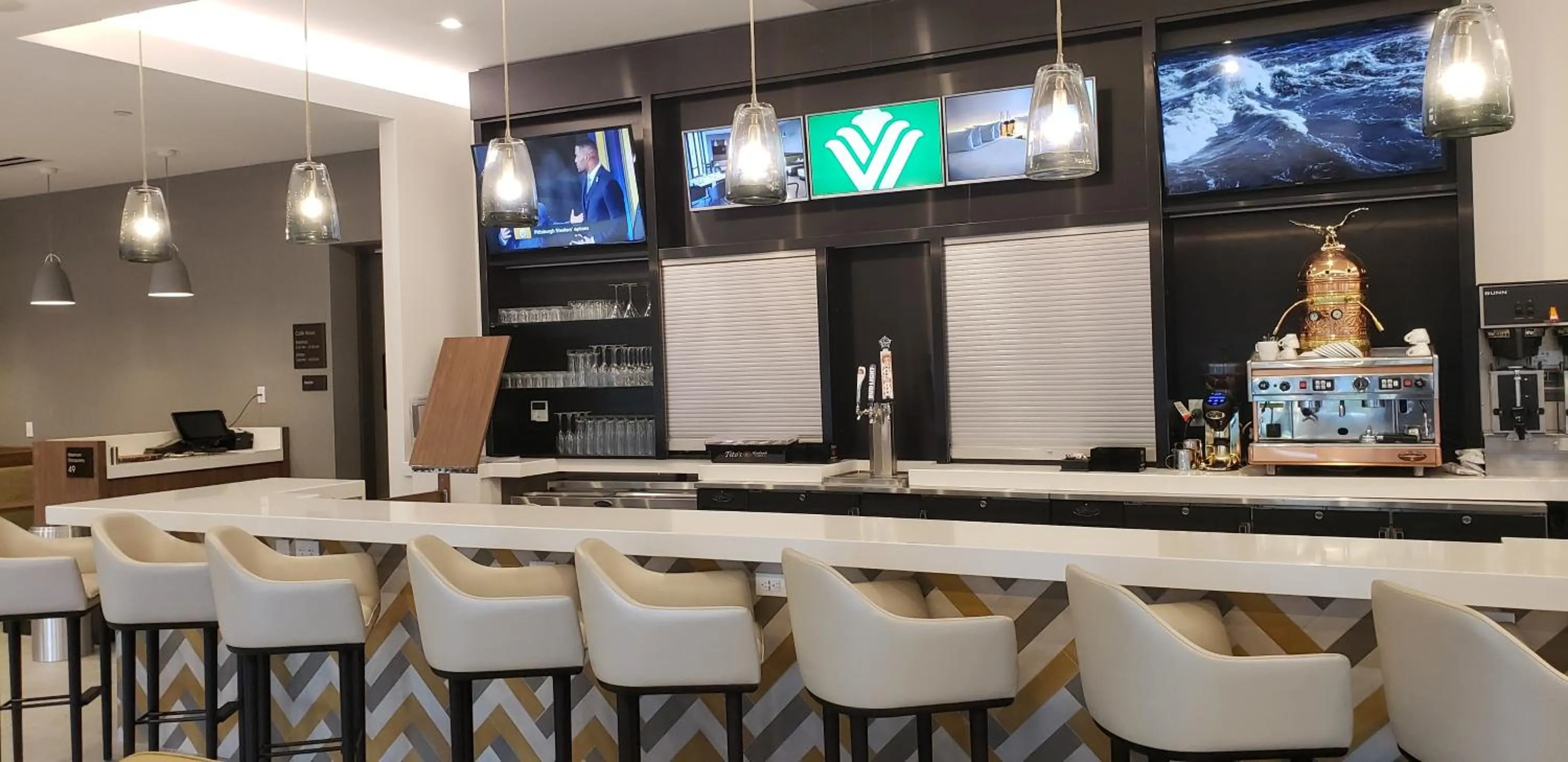 Communal lounge/ TV room in Wyndham Garden Ft Lauderdale Airport & Cruise Port