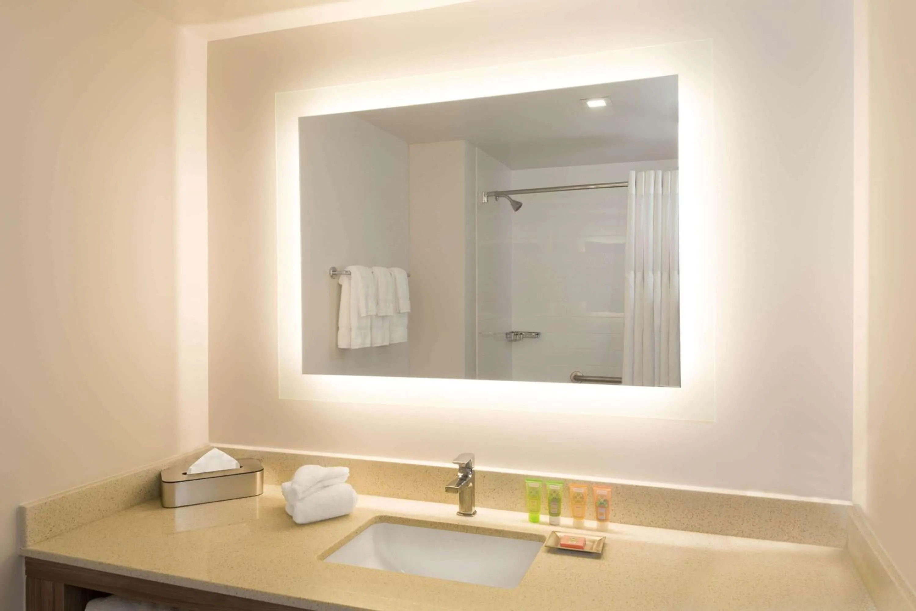 Bathroom in Wyndham Garden Ft Lauderdale Airport & Cruise Port