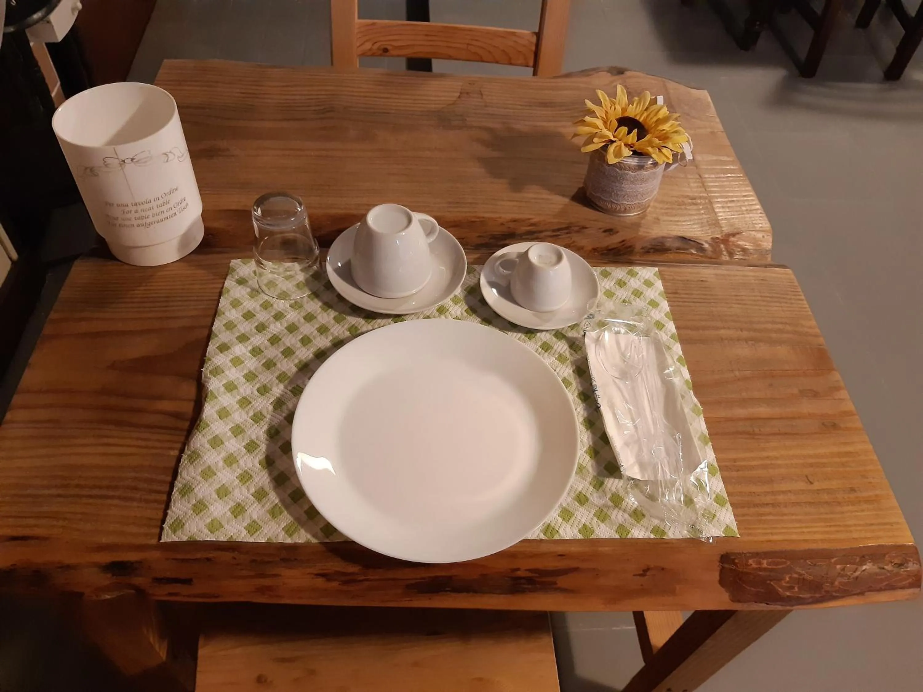 Breakfast in LA GROTTA Bed and Breakfast