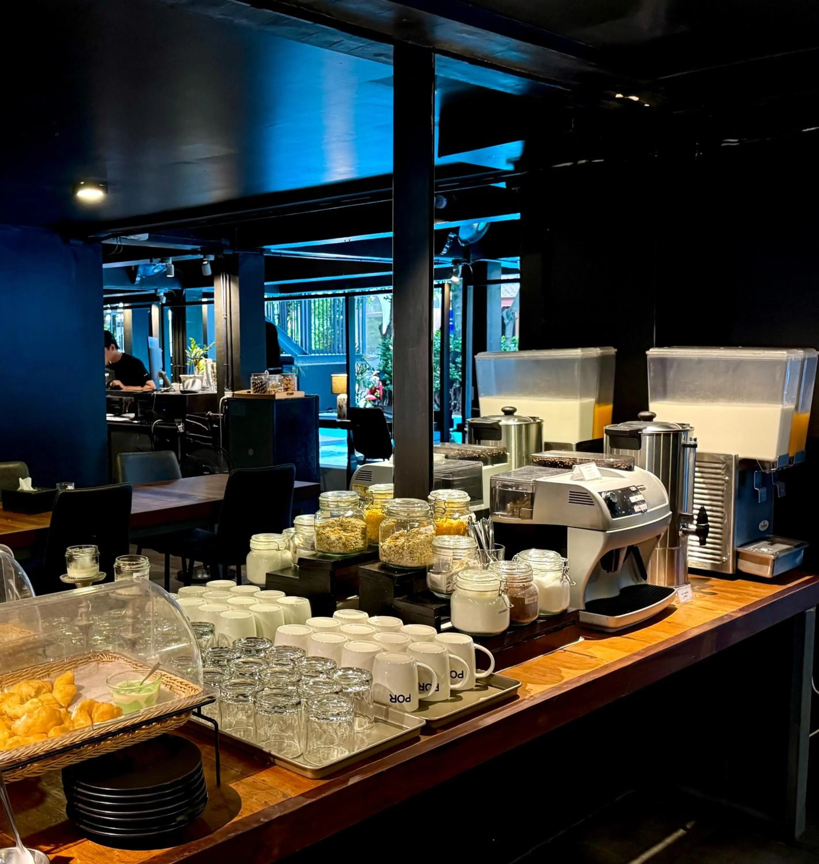 Breakfast in POR Santitham