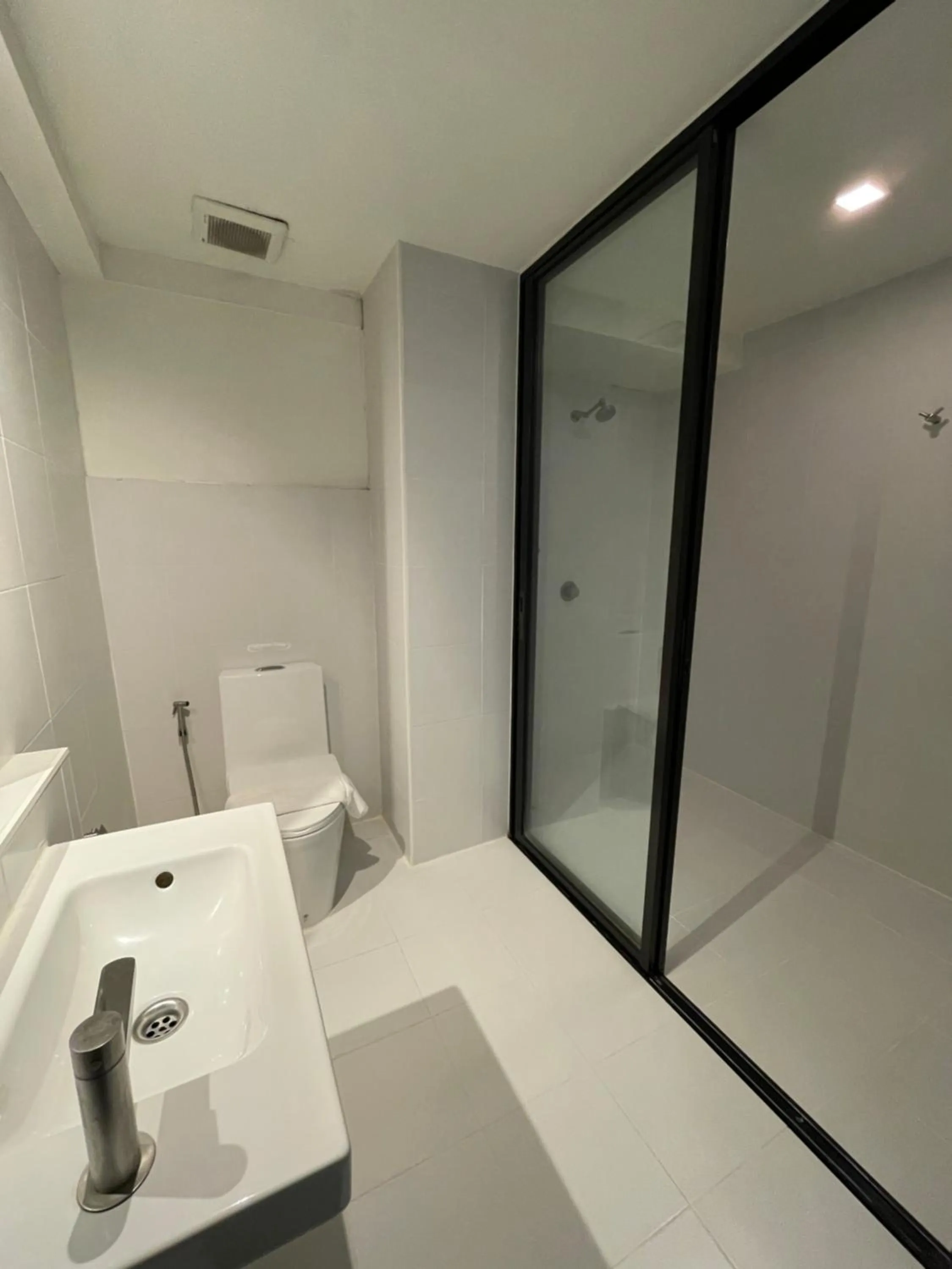 Bathroom in POR Santitham