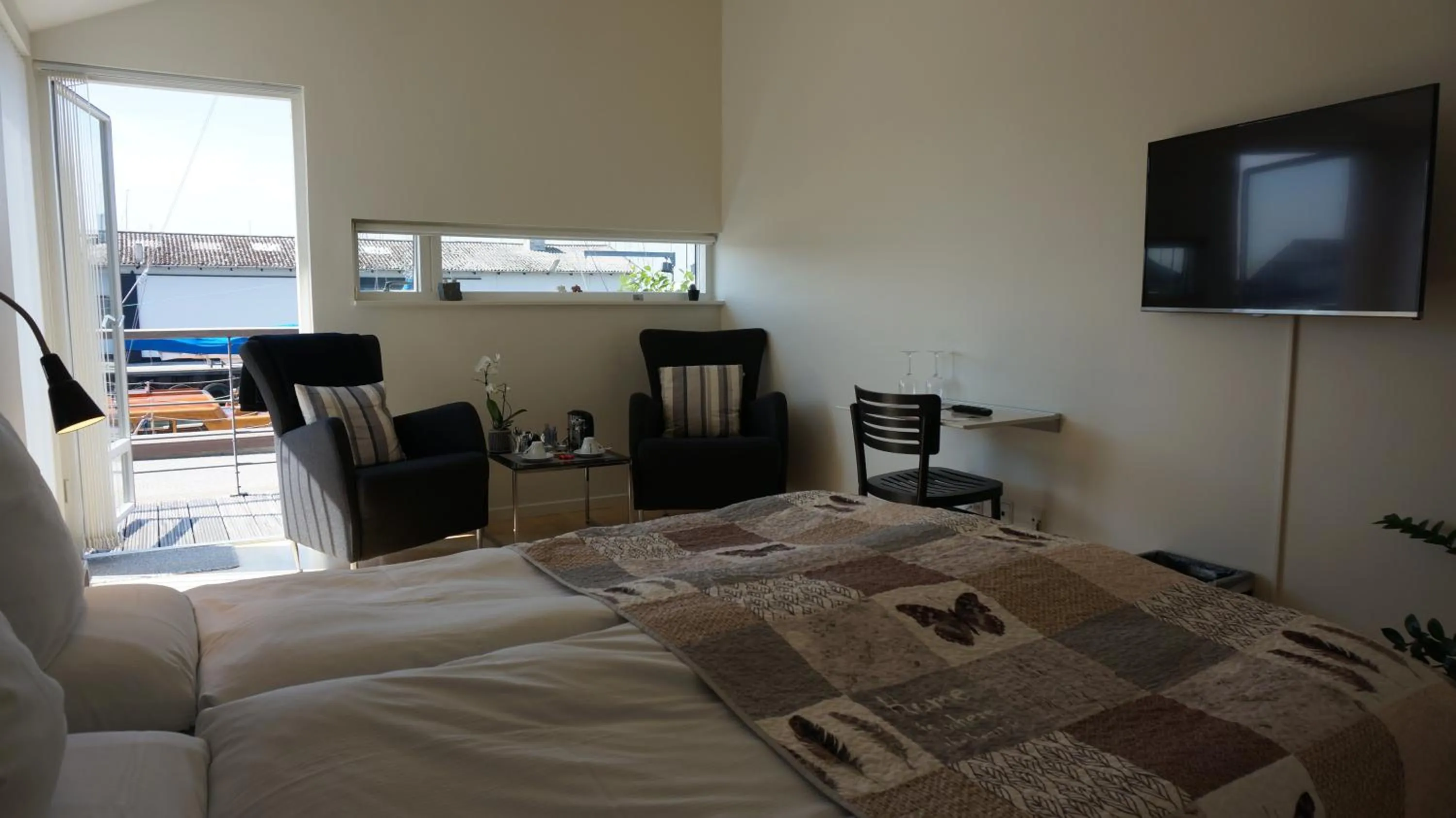 Day, Bed in Lunds Hotel