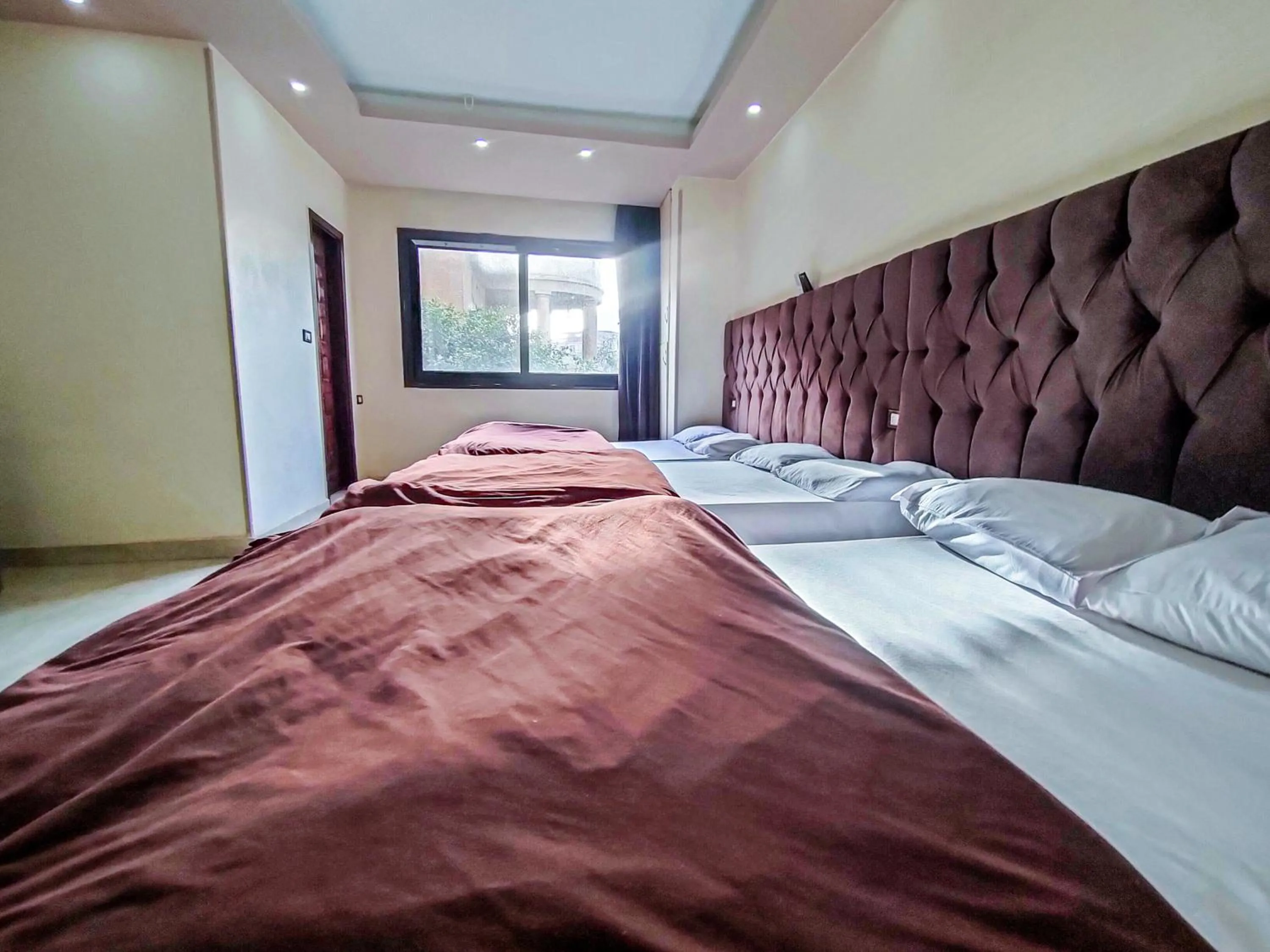 Happy days Pyramids Inn