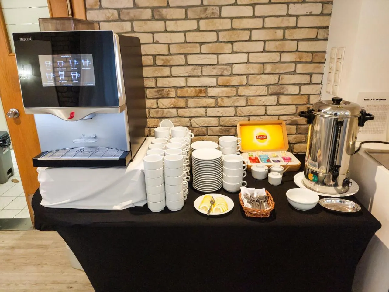 Coffee/tea facilities in Karat