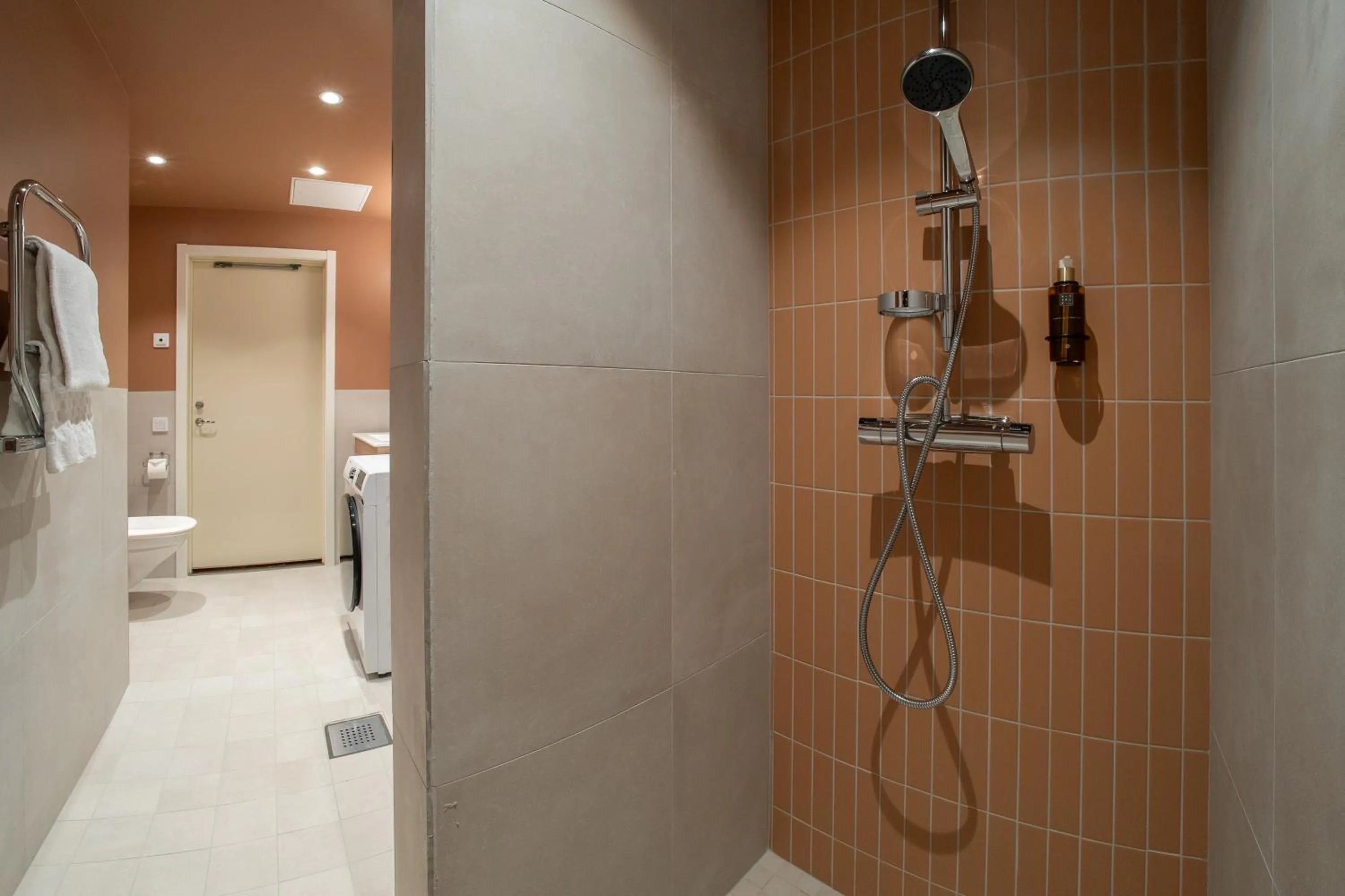 Shower in VANDER Kungsholmen, Stockholm