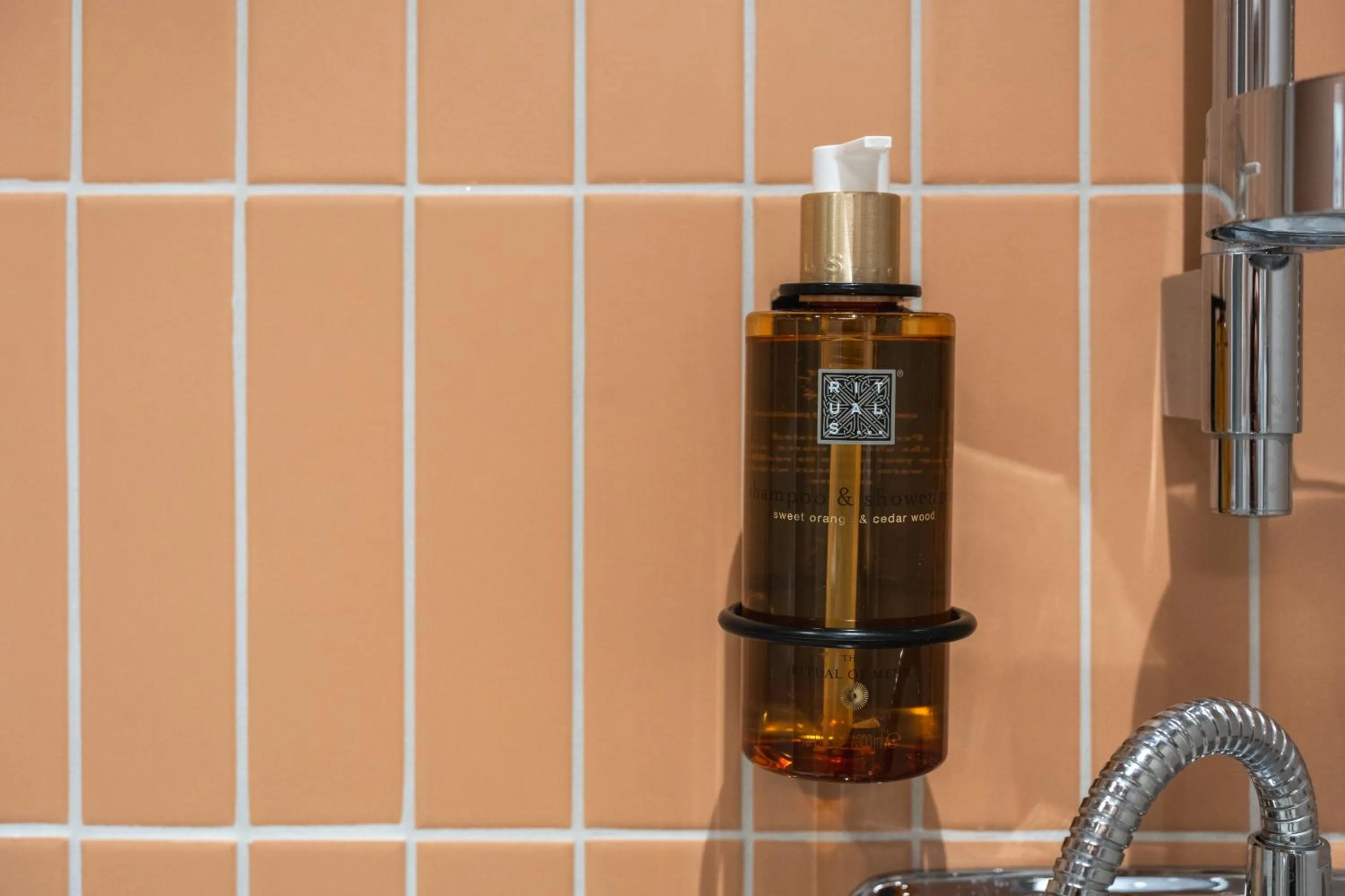 Shower in VANDER Kungsholmen, Stockholm