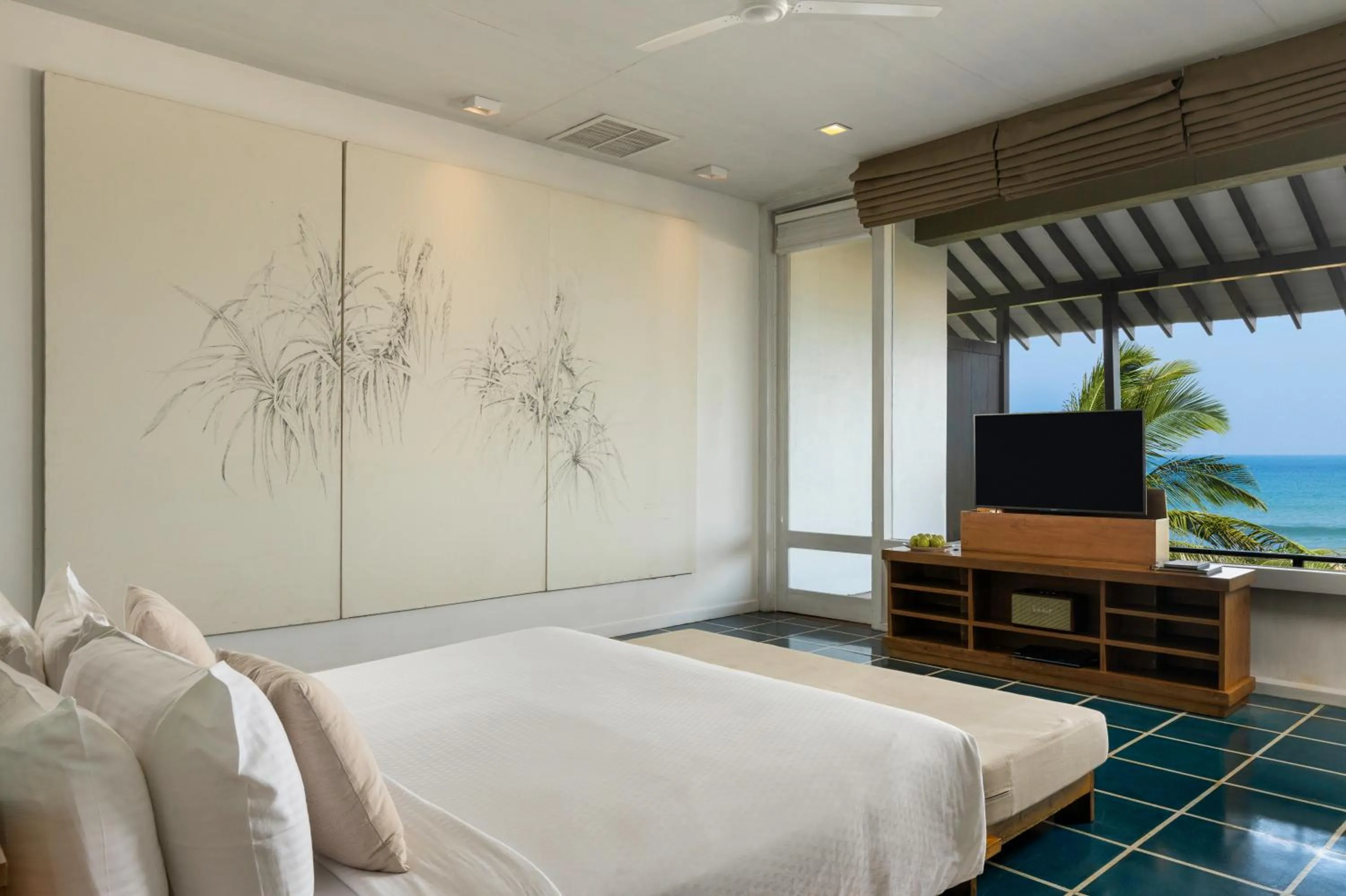 Bedroom, Bed in Jetwing Blue