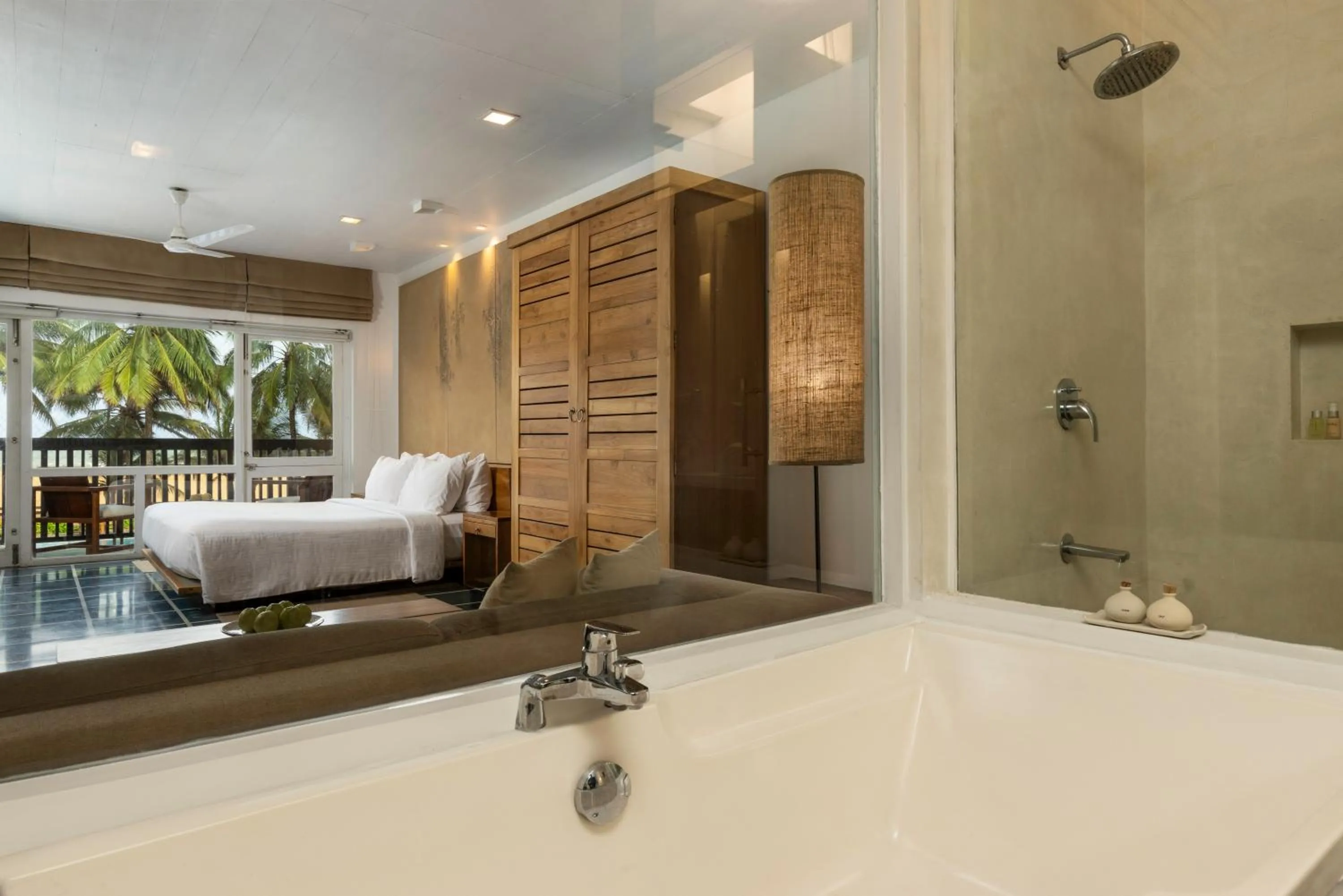 Bathroom, Bed in Jetwing Blue