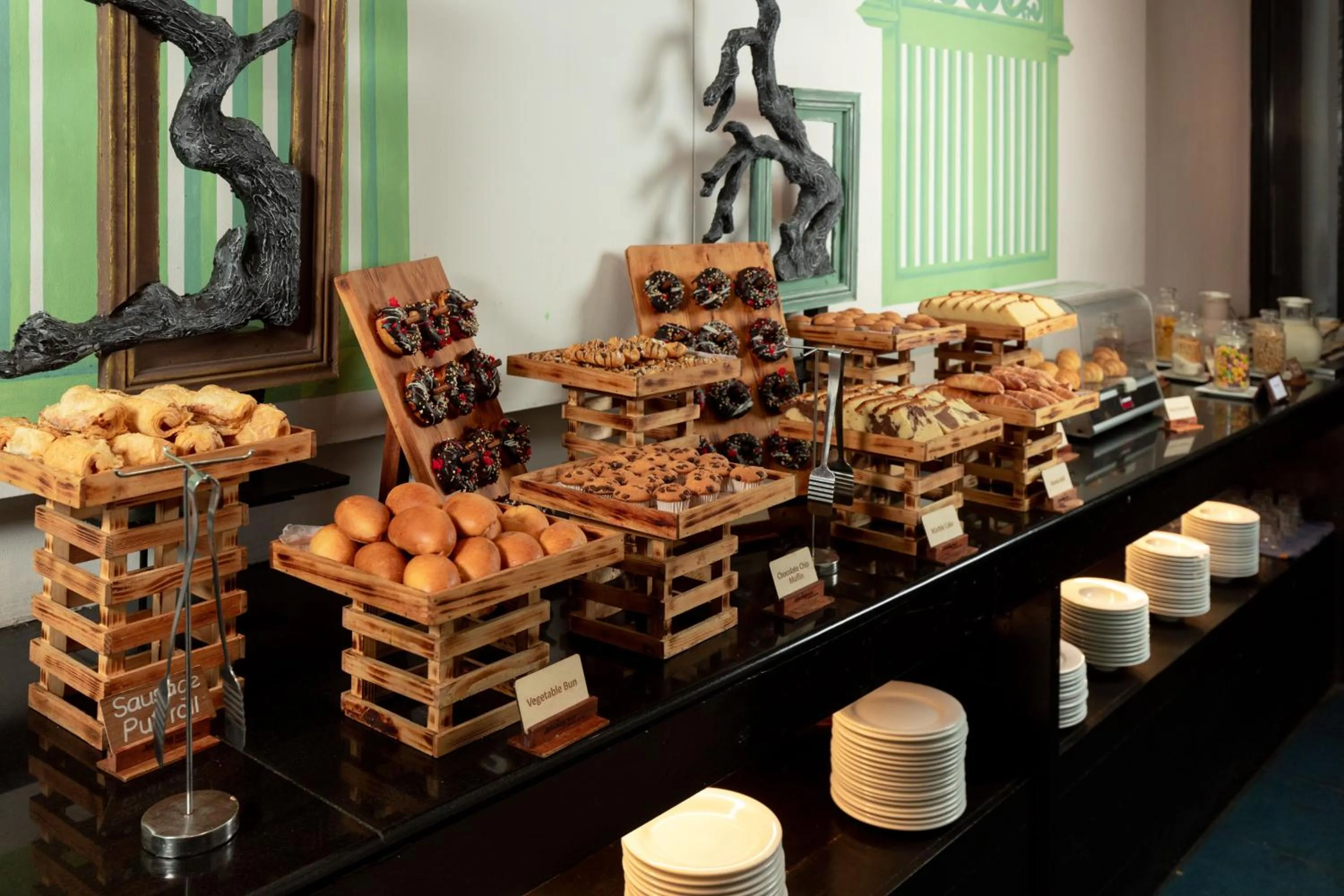 Breakfast in Jetwing Blue