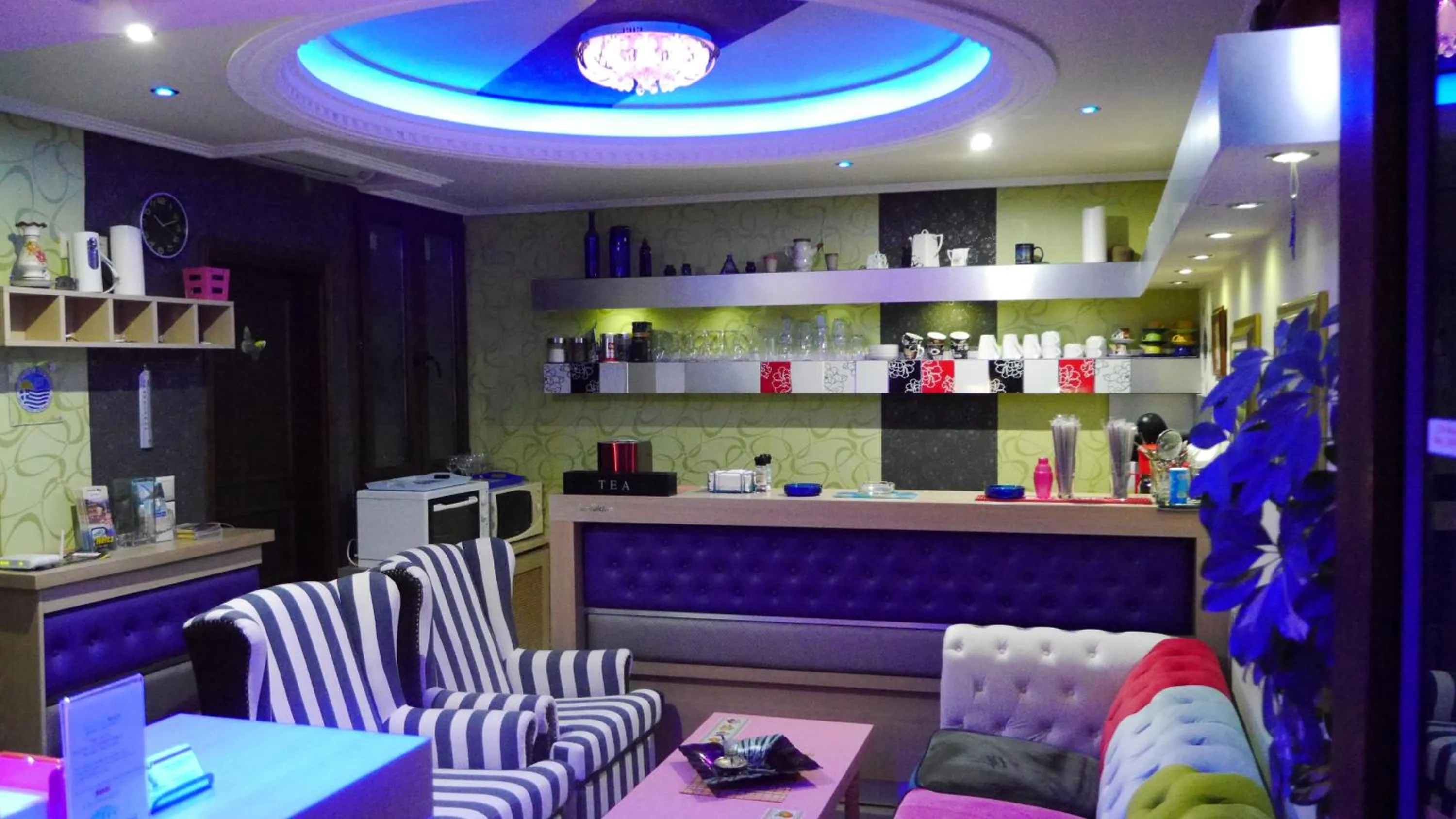 Lobby or reception in Captain's Beach Apartments