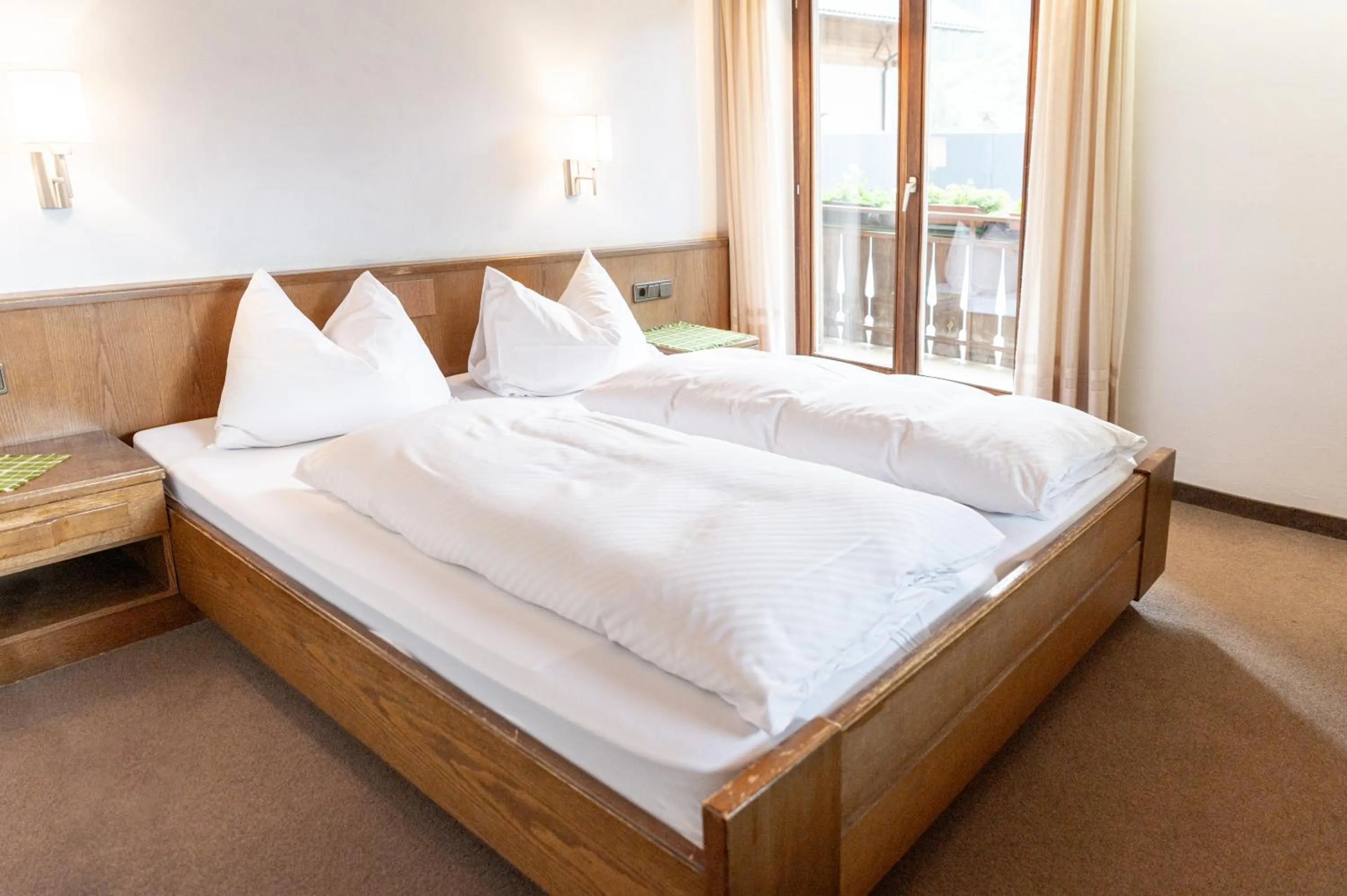 Photo of the whole room, Bed in Gasthof Rabenstein