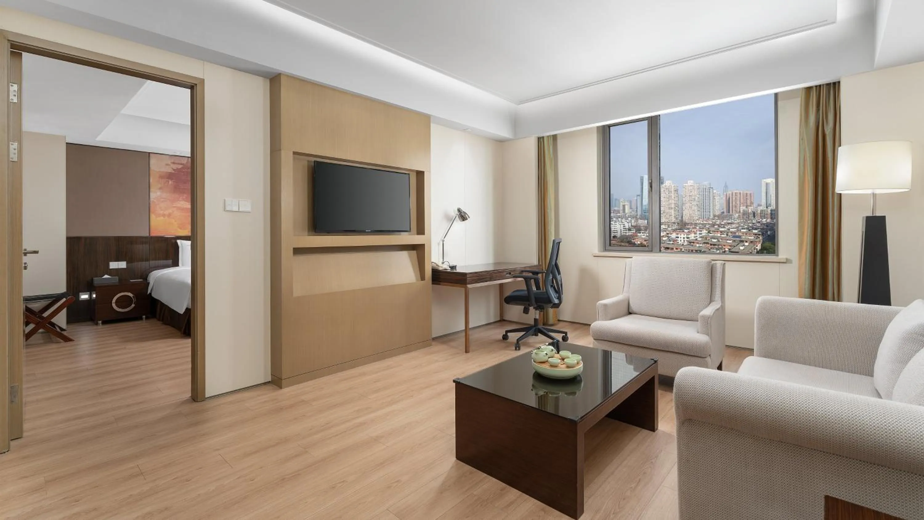 Photo of the whole room, Bed in Holiday Inn Nanjing Aqua City by IHG