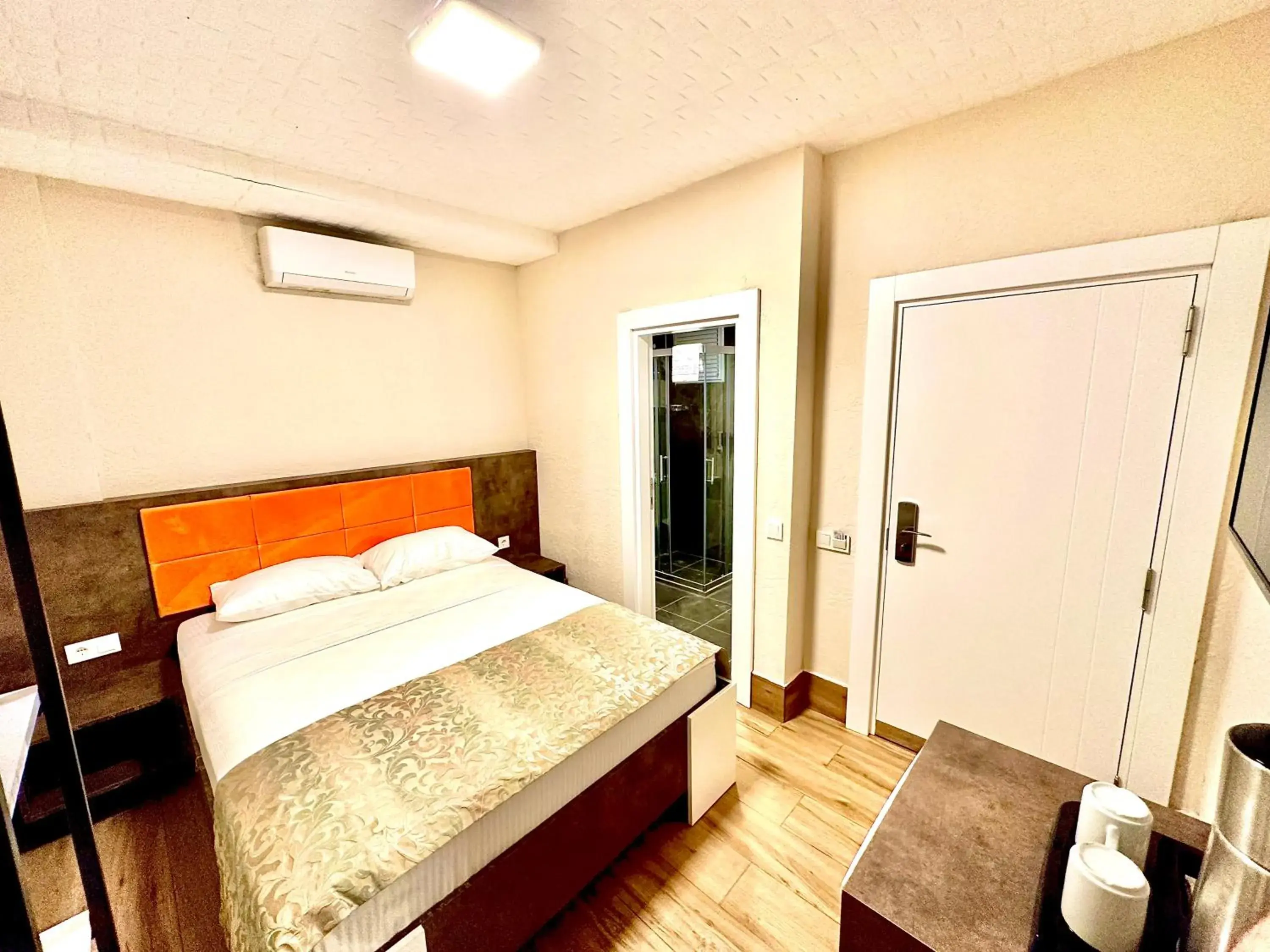 Budget Double Room in Ale Boutique Apartments Budget Double Room in Ale Boutique Apartments