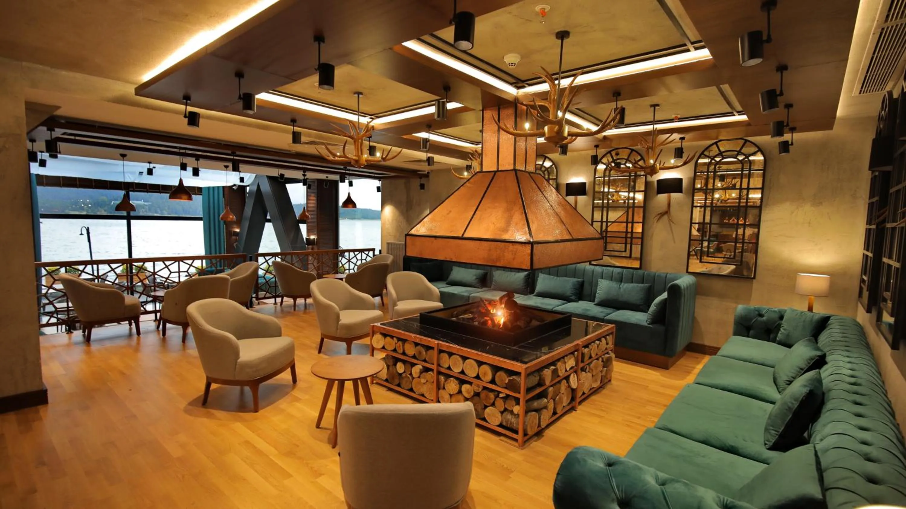 Restaurant/places to eat in Abant Kosk Oteli