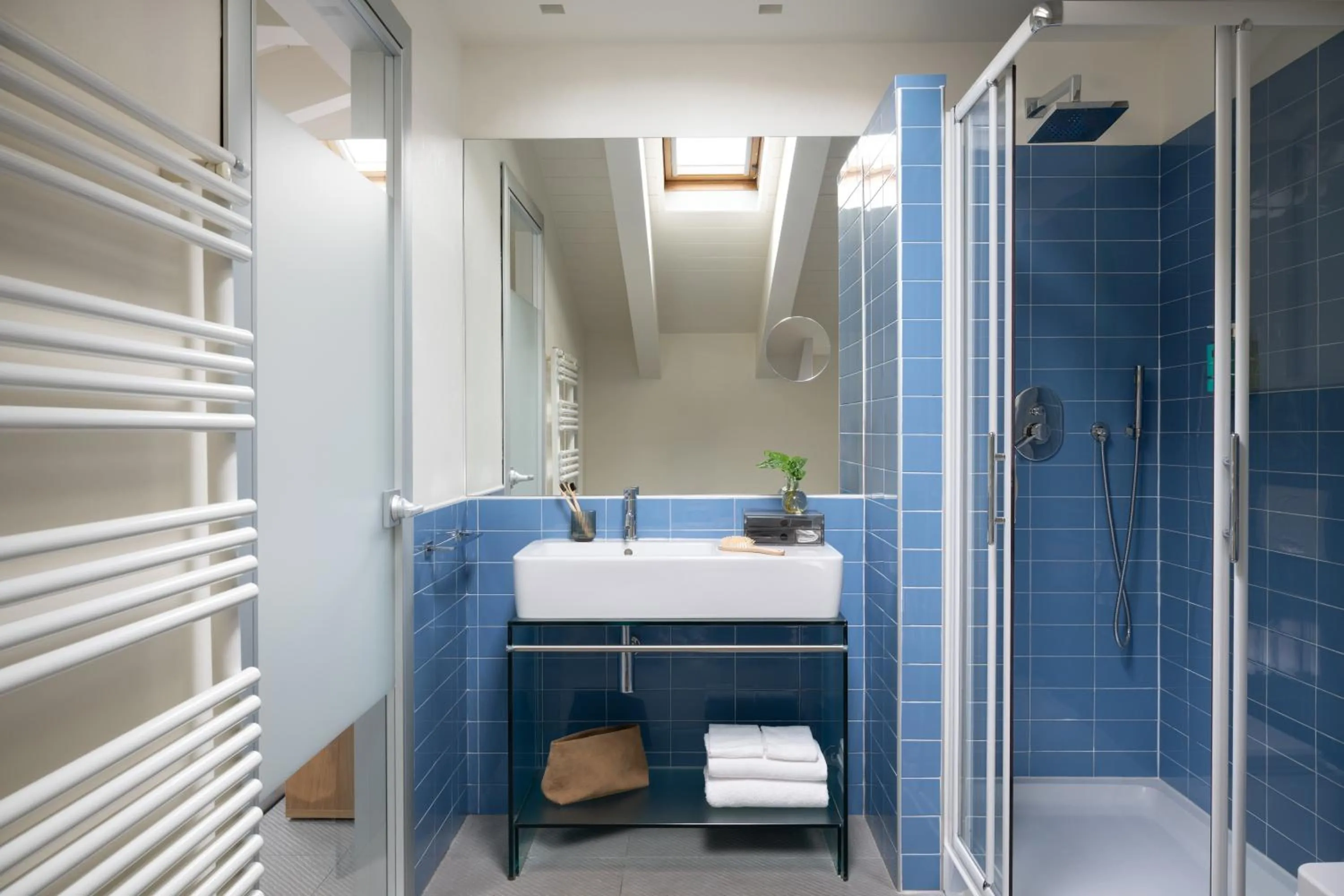 Bathroom in Avenue Boutique Hotel