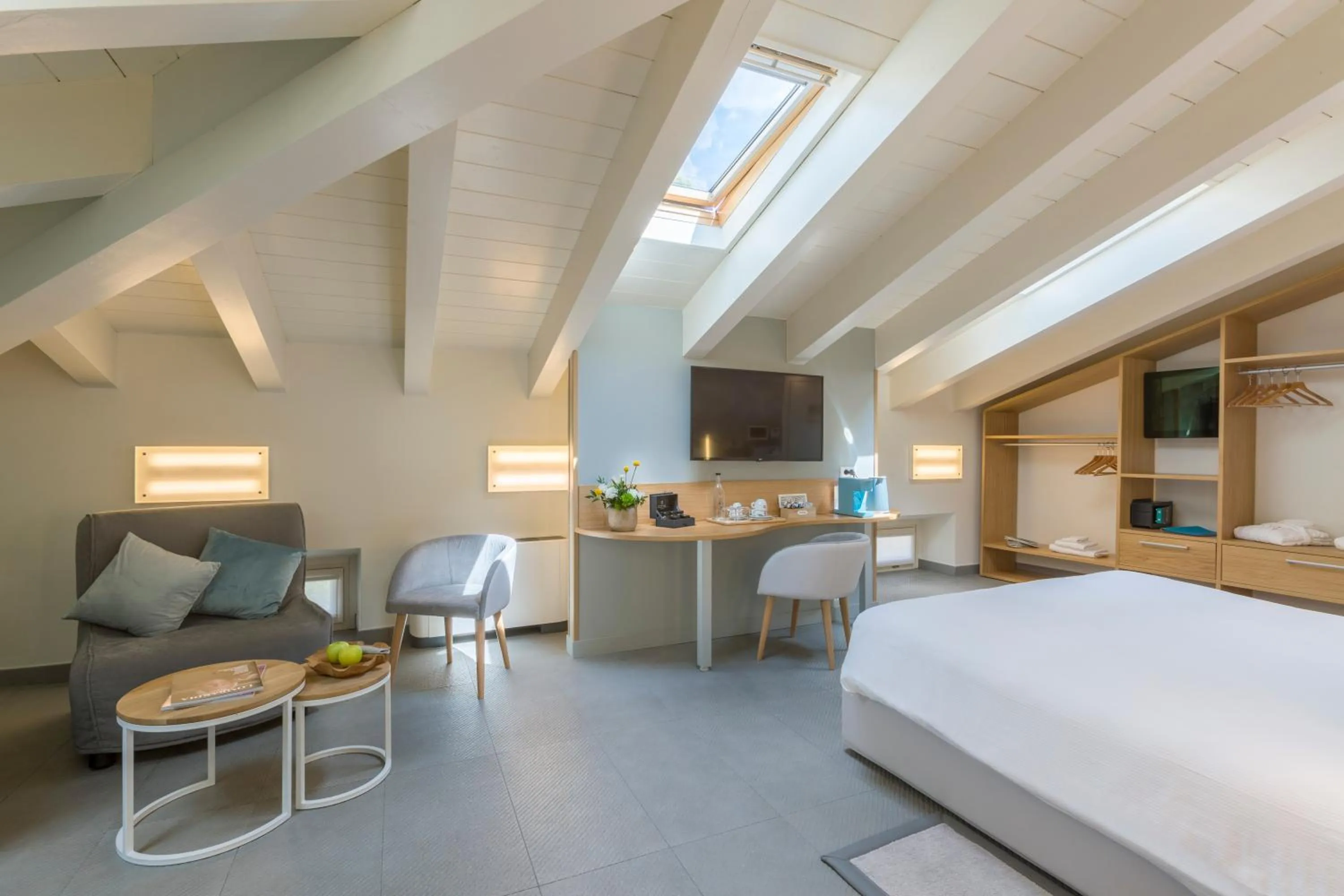 Bed in Avenue Boutique Hotel