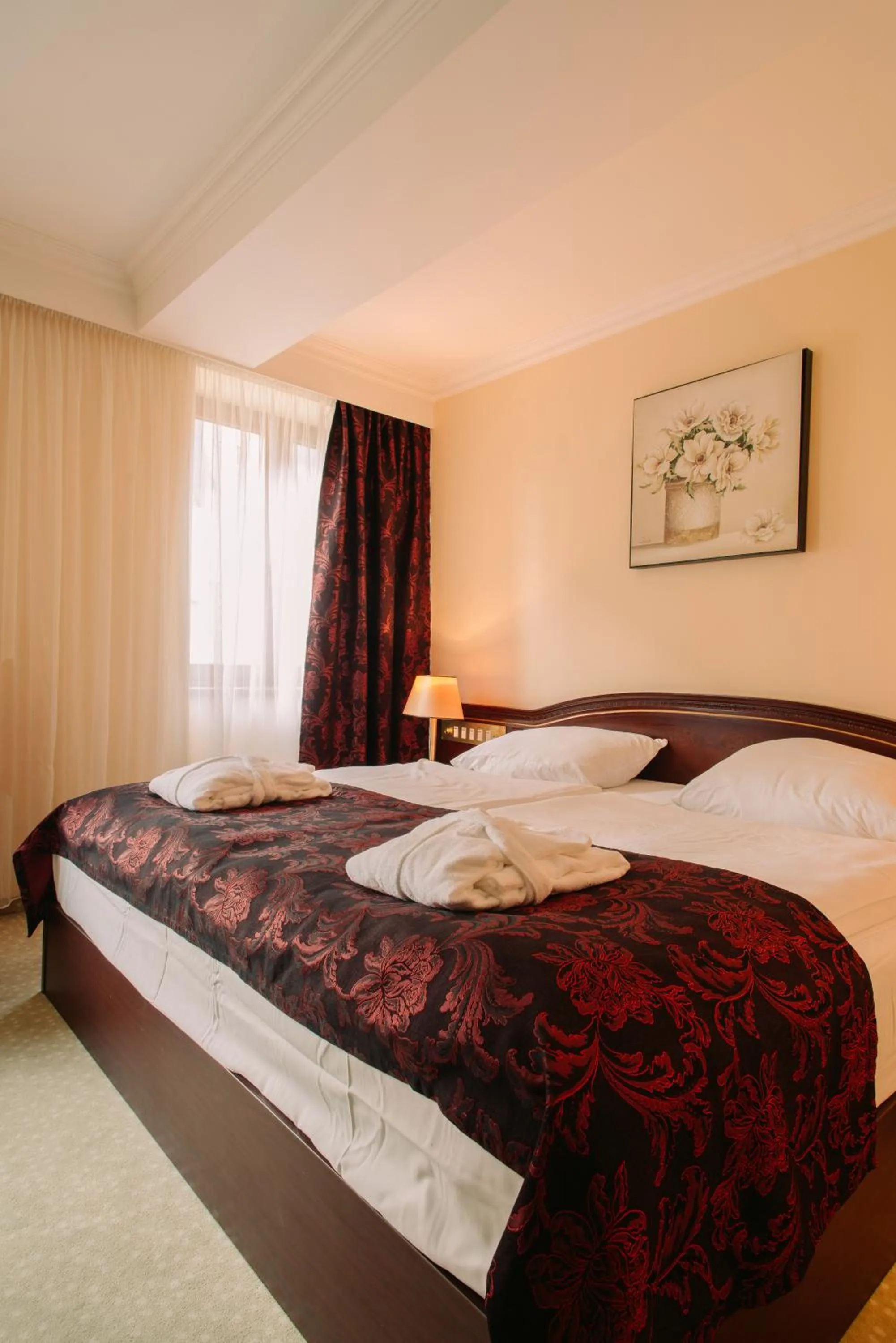 Bedroom, Bed in Grand Hotel Sole