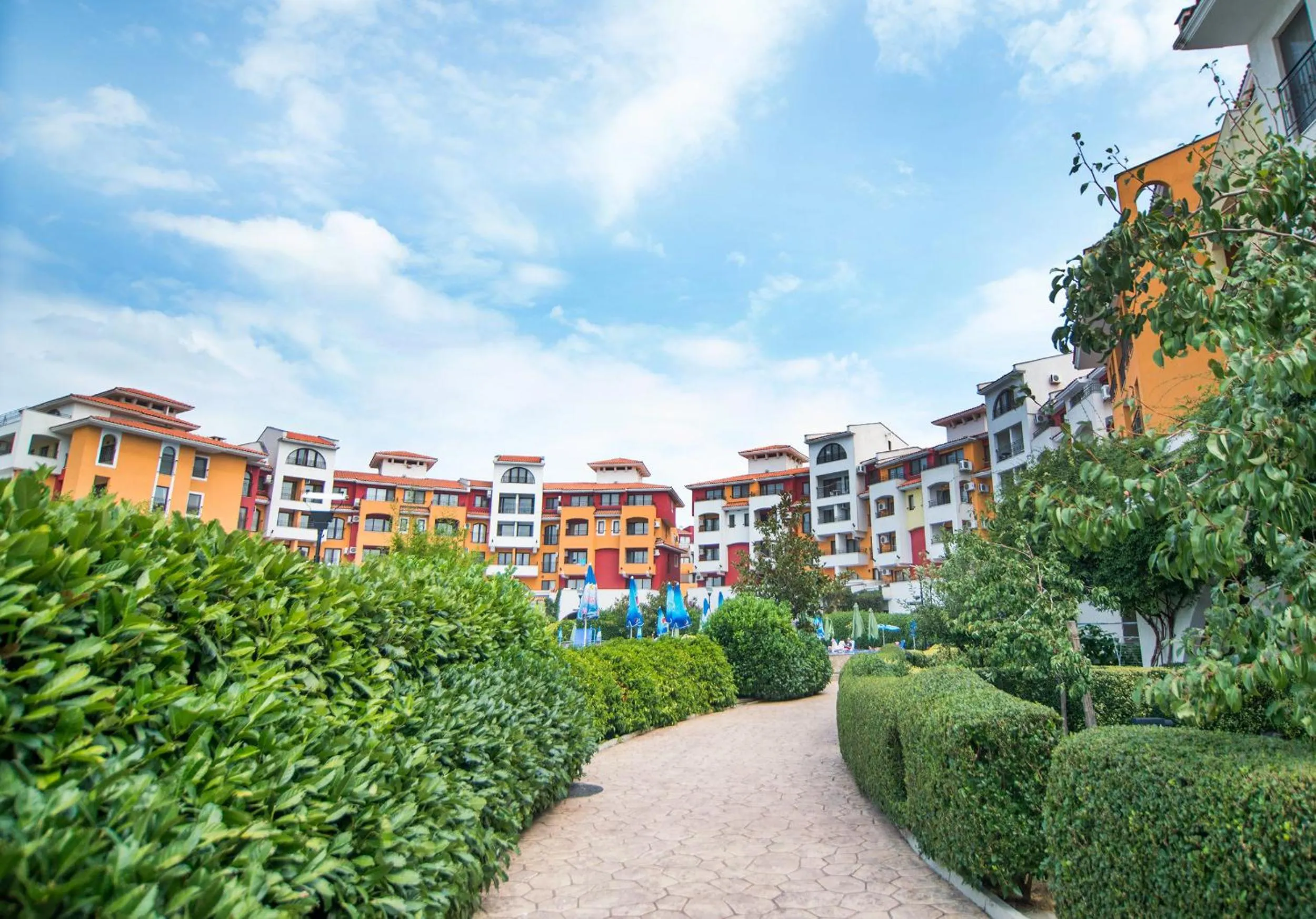 Facade/entrance in Marina Cape Vacation Complex