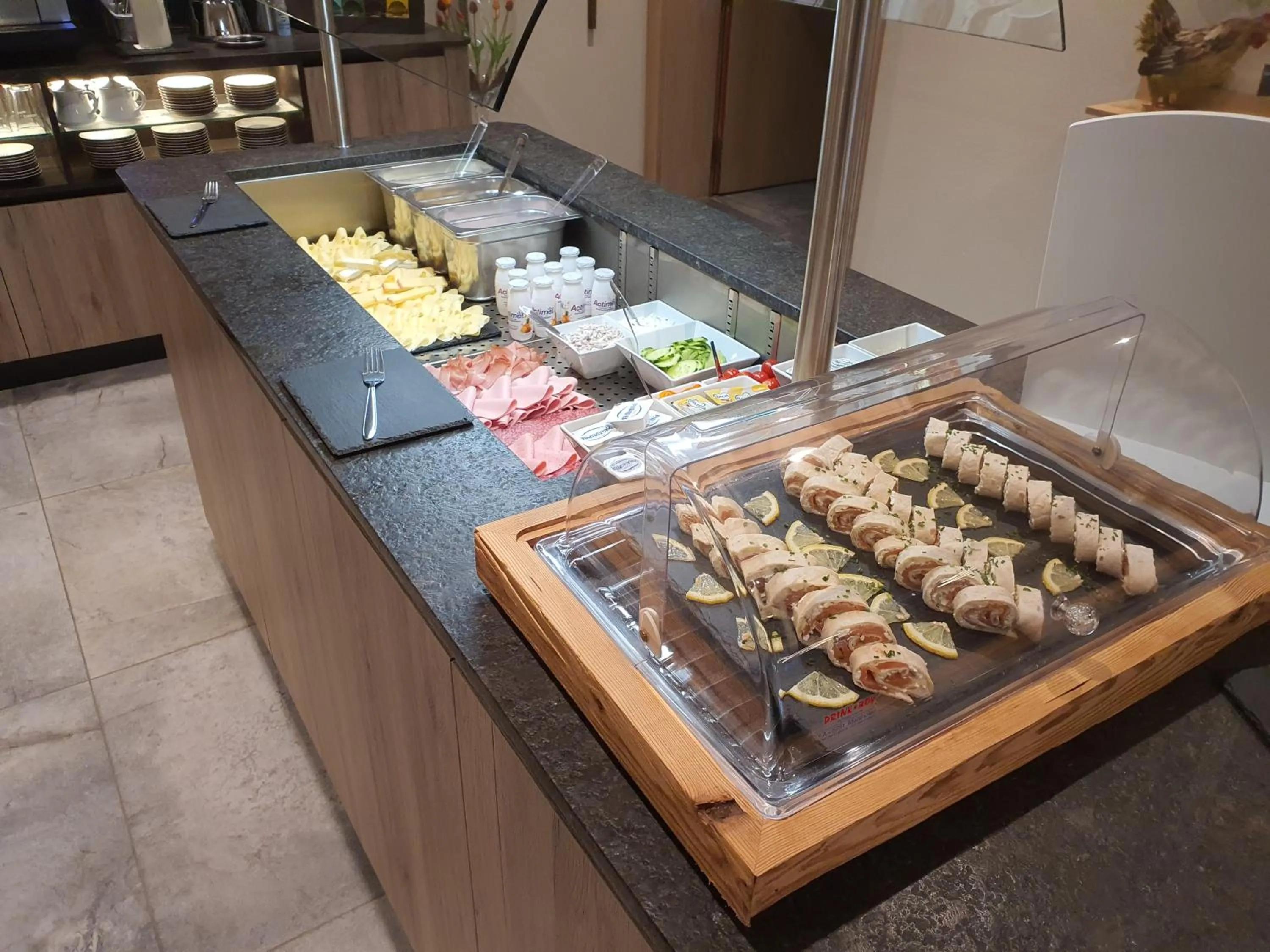 Breakfast in Hotel Garni Romantik