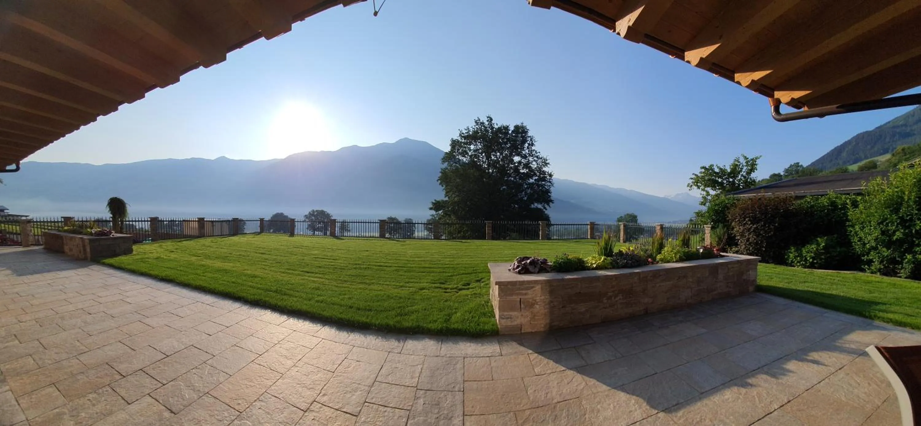 Garden in Hotel Garni Romantik