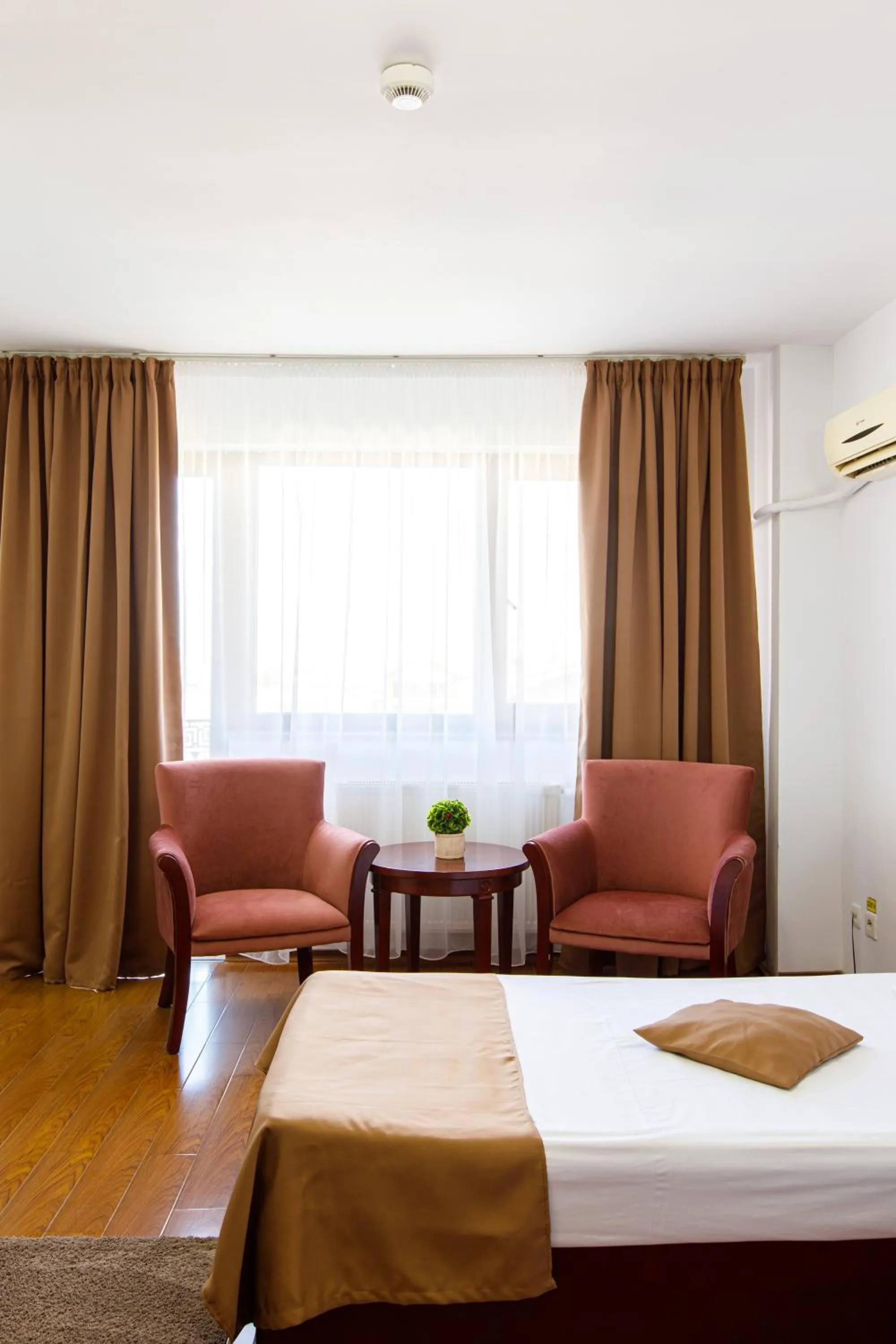 Bedroom, Bed in Lira Pacific Aparthotel