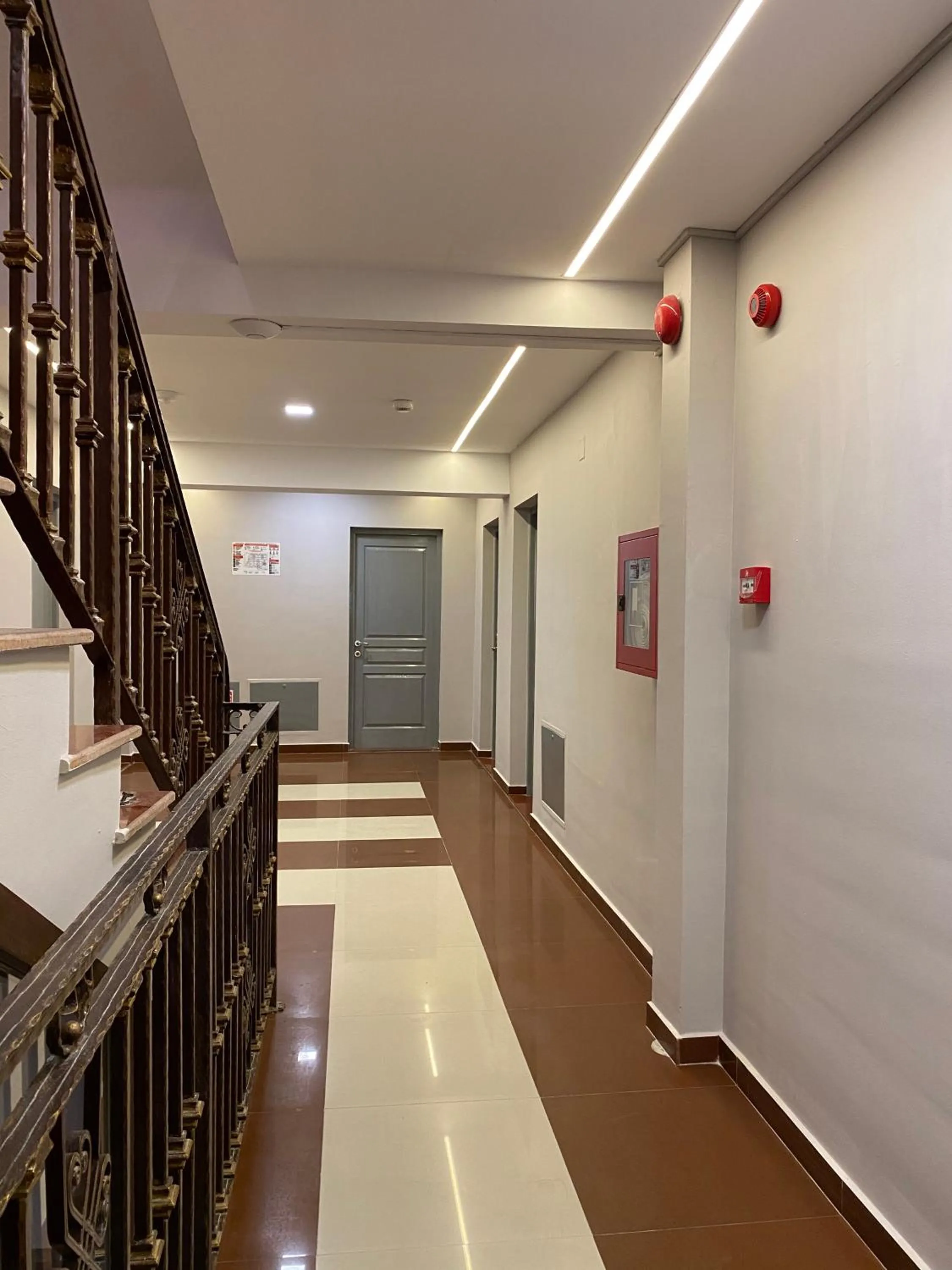 Decorative detail in Lira Pacific Aparthotel