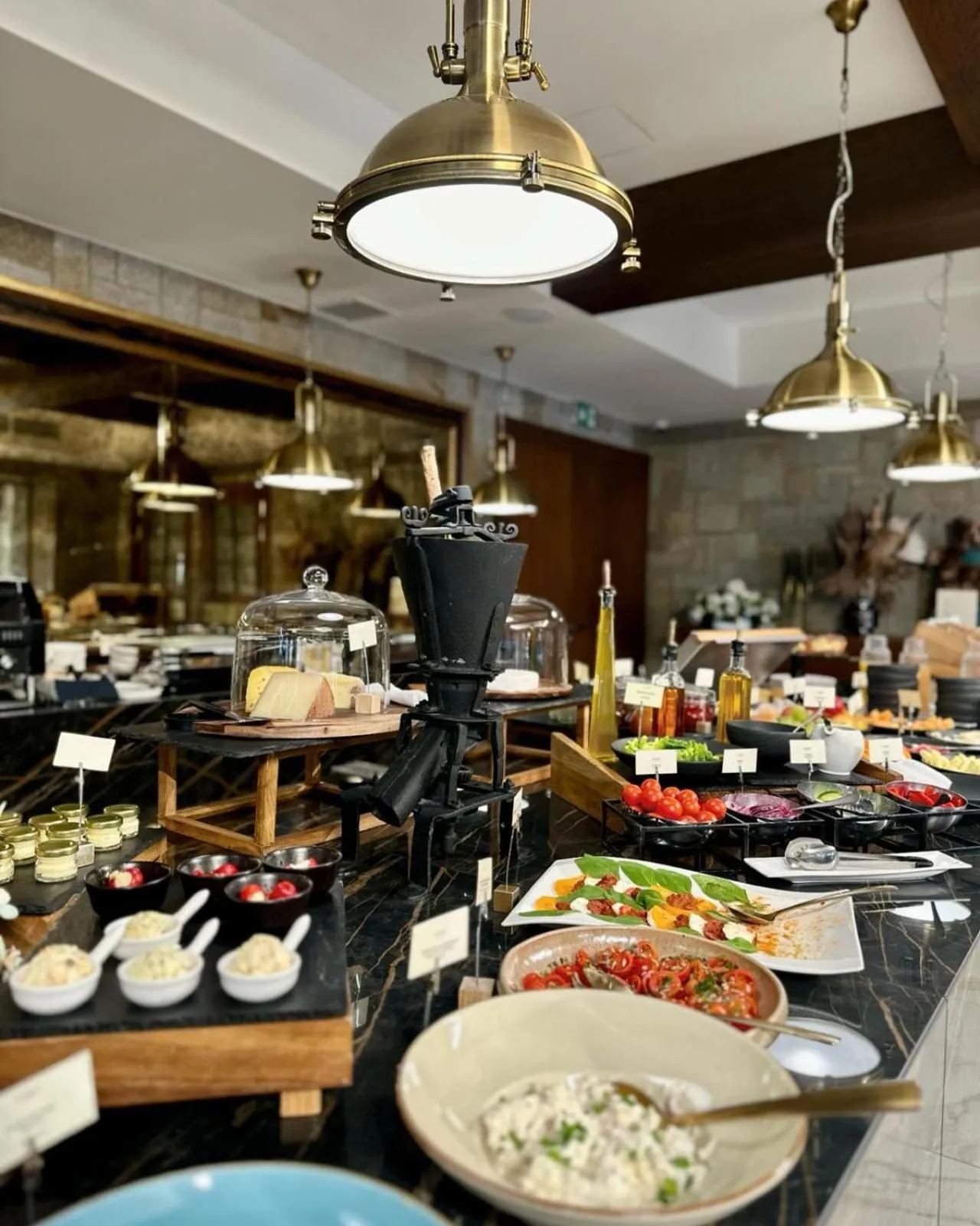 Buffet breakfast in Hotel Seidorf