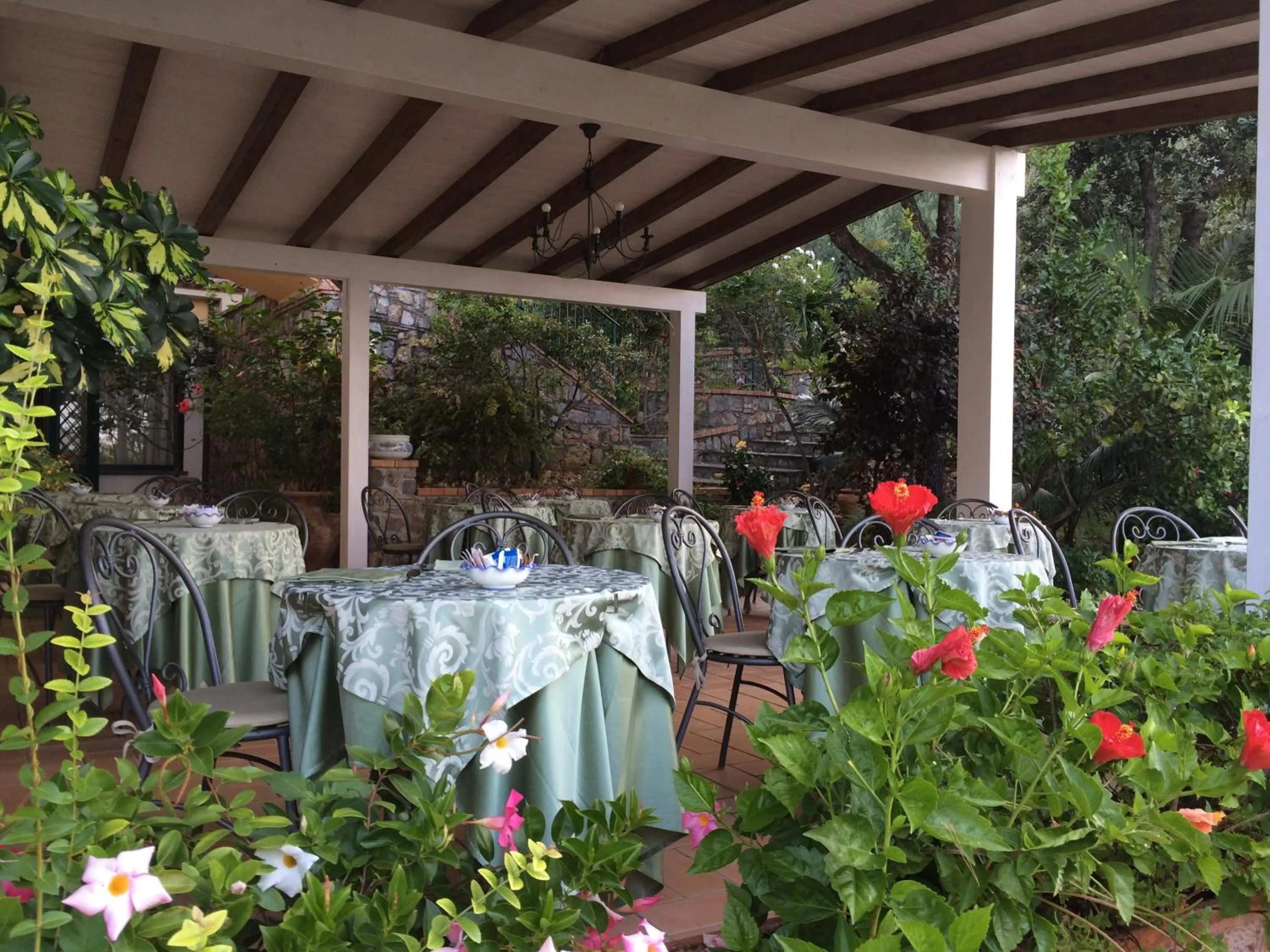 Restaurant/places to eat in Hotel Villa Delle Meraviglie