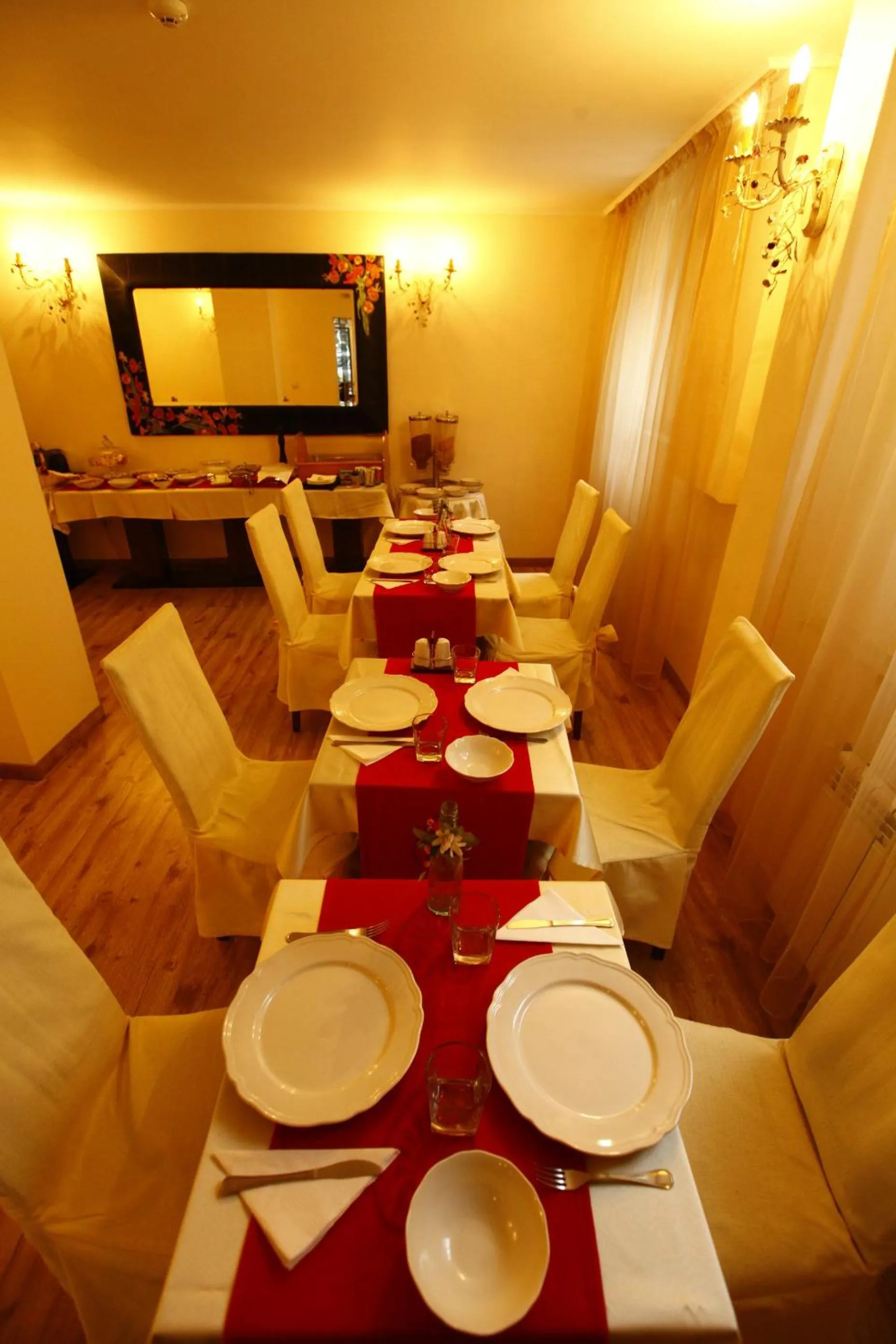 Restaurant/places to eat in Hi Boutique Hotel