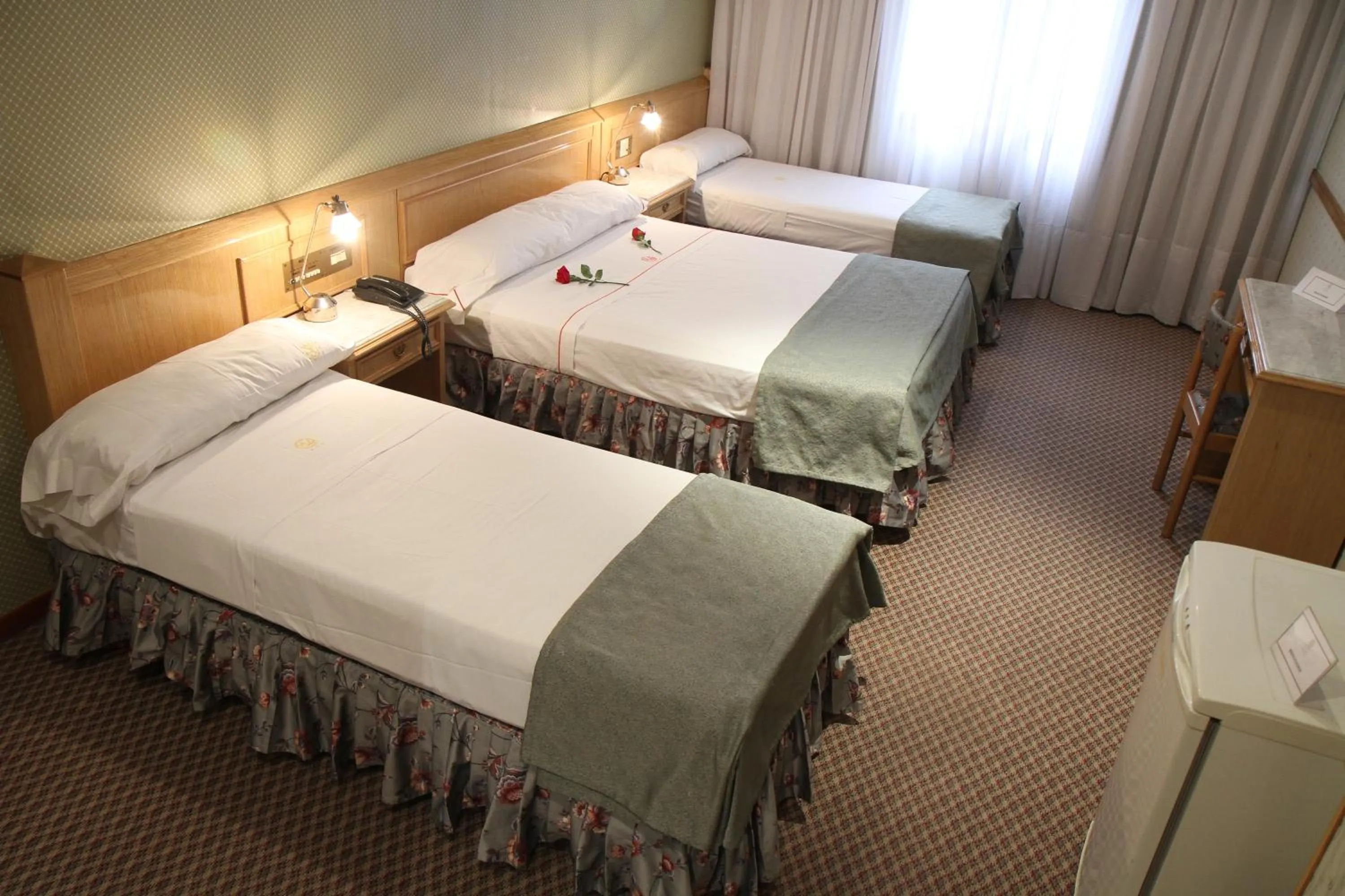 Bedroom, Bed in Gran Hotel Ailen