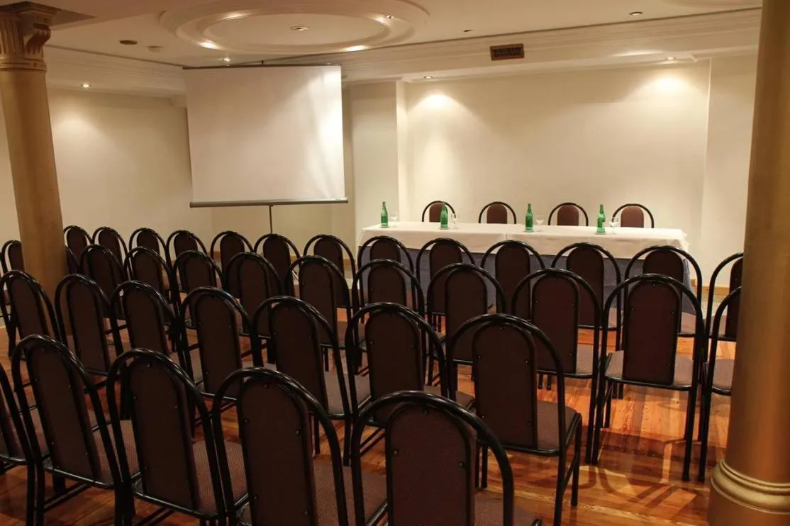 Business facilities in Gran Hotel Ailen