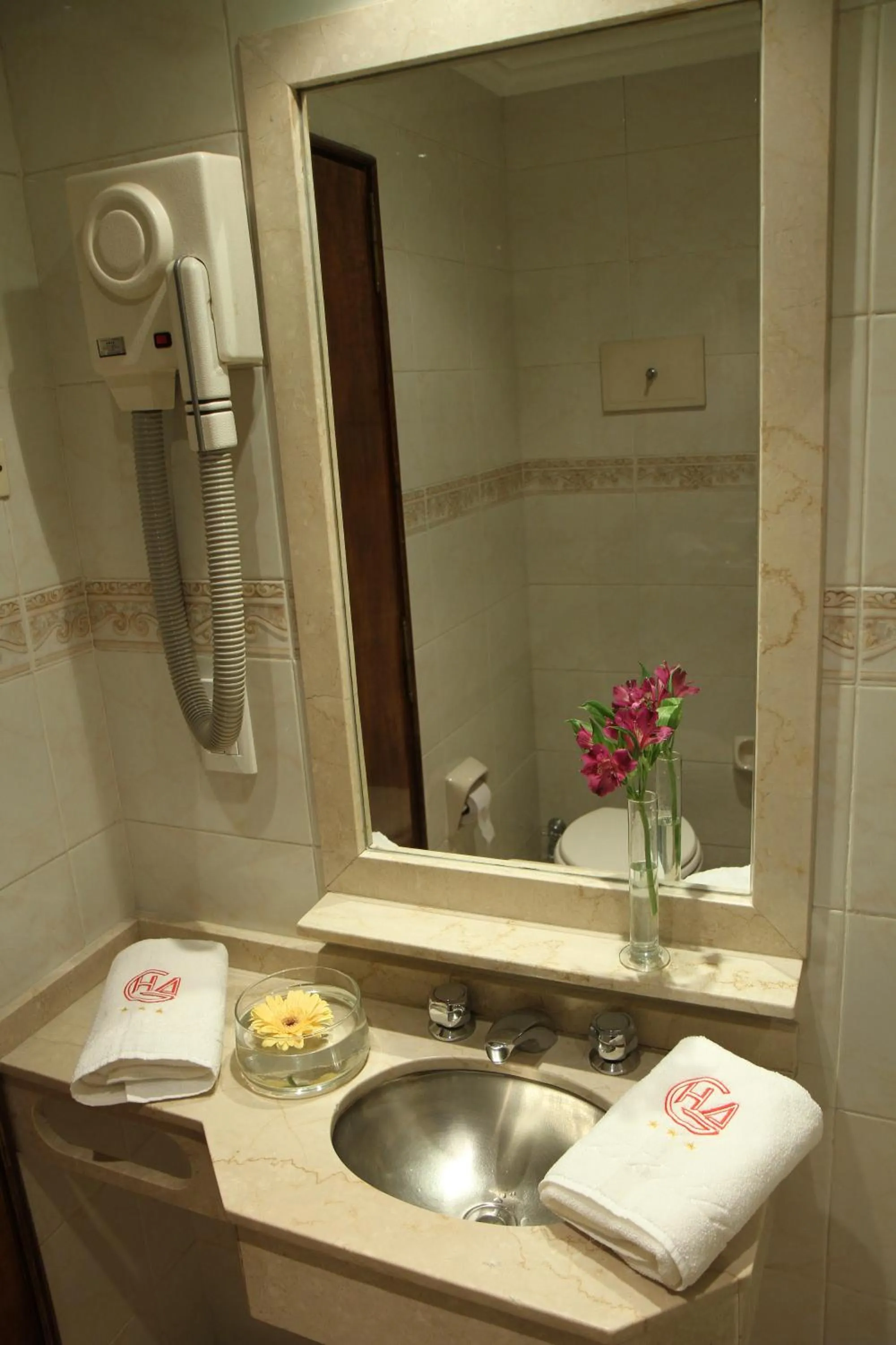 Bathroom in Gran Hotel Ailen