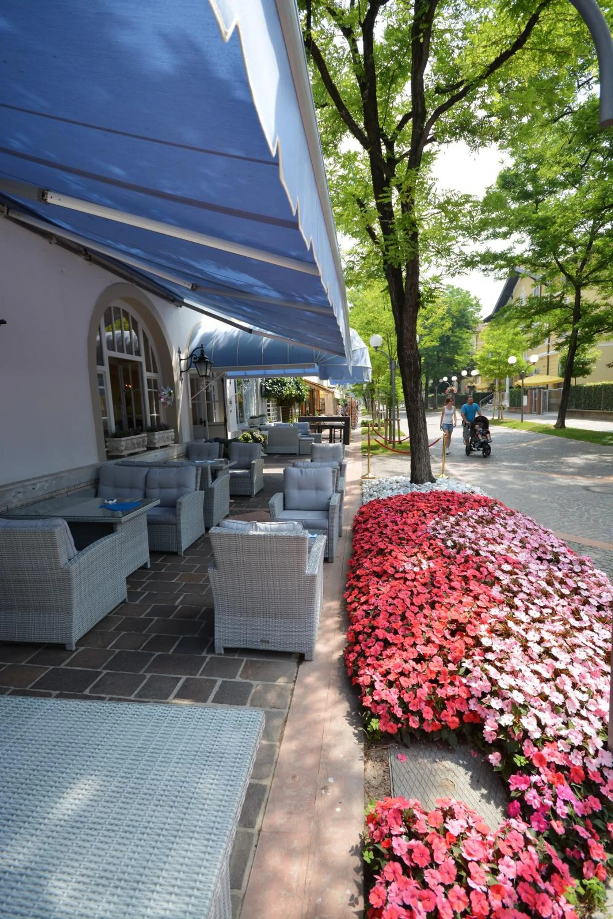Seating area in Hotel Villa Erica