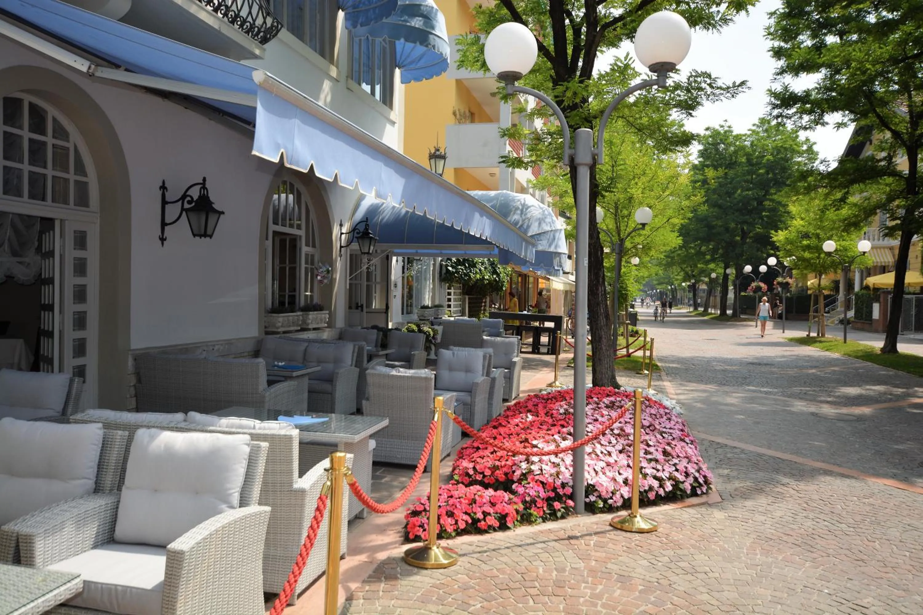Seating area in Hotel Villa Erica