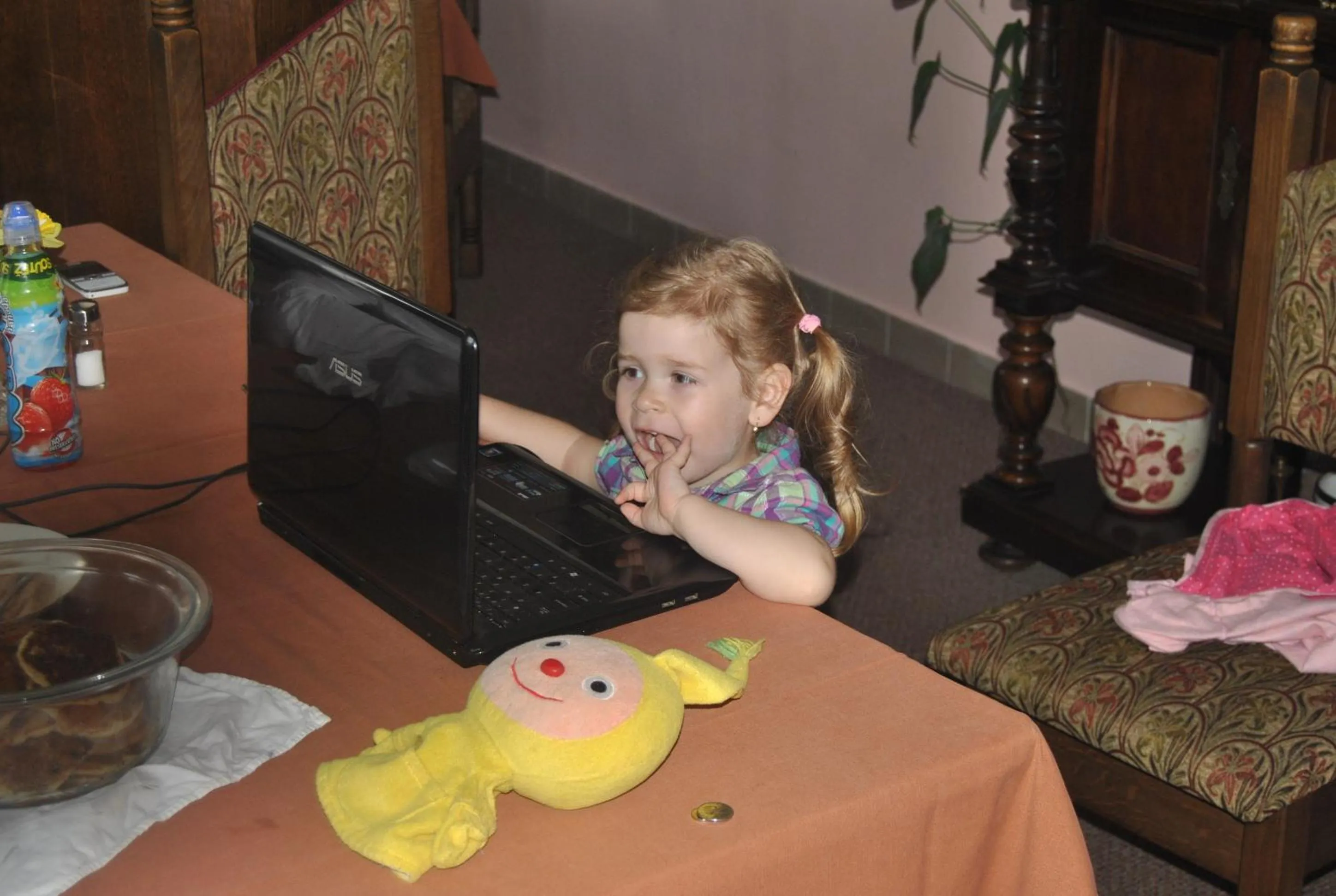 Restaurant/places to eat in Hotel Stella