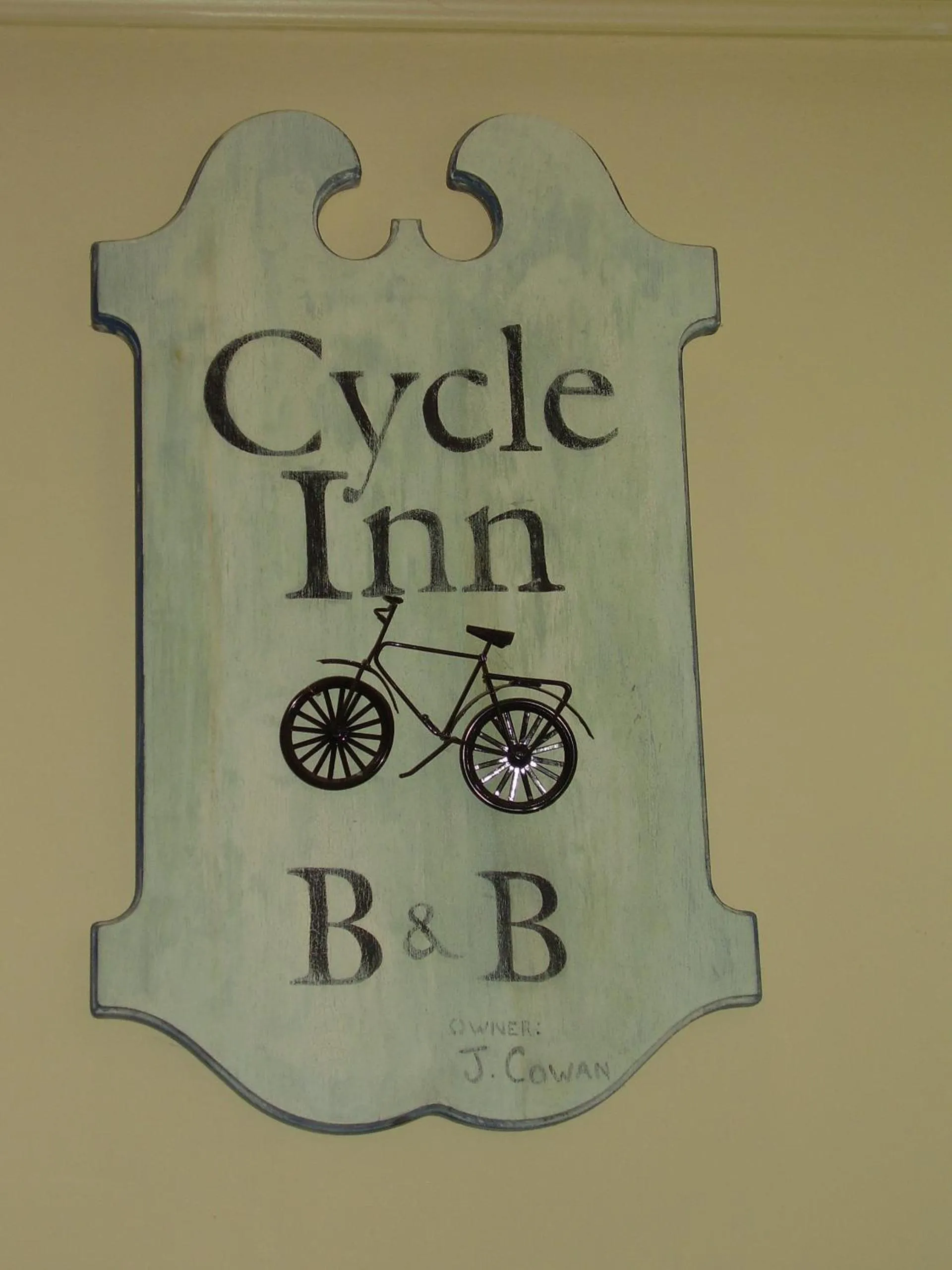 Property logo or sign in Cycle Inn Bed and Breakfast
