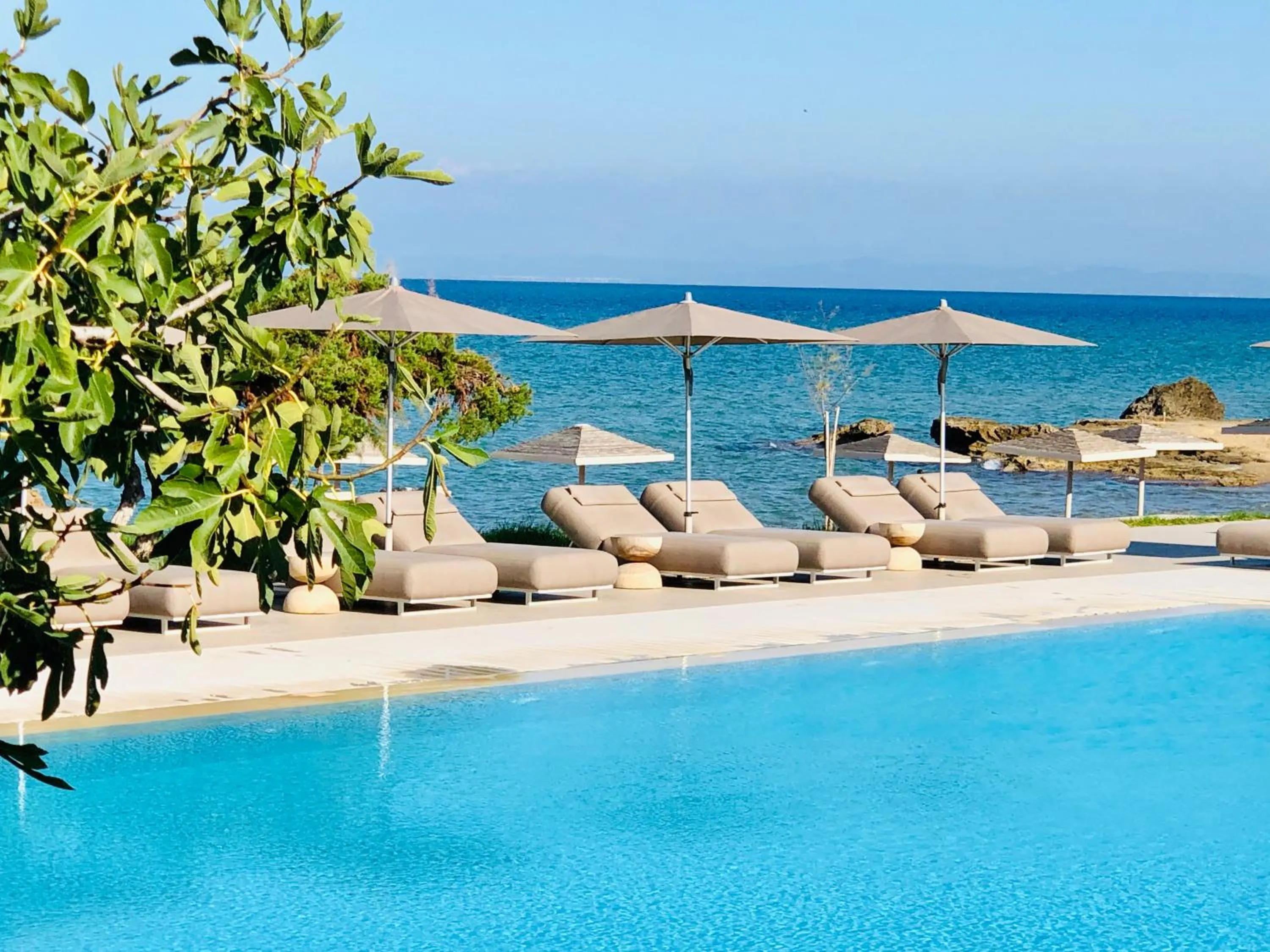 The Bay Hotel & Suites