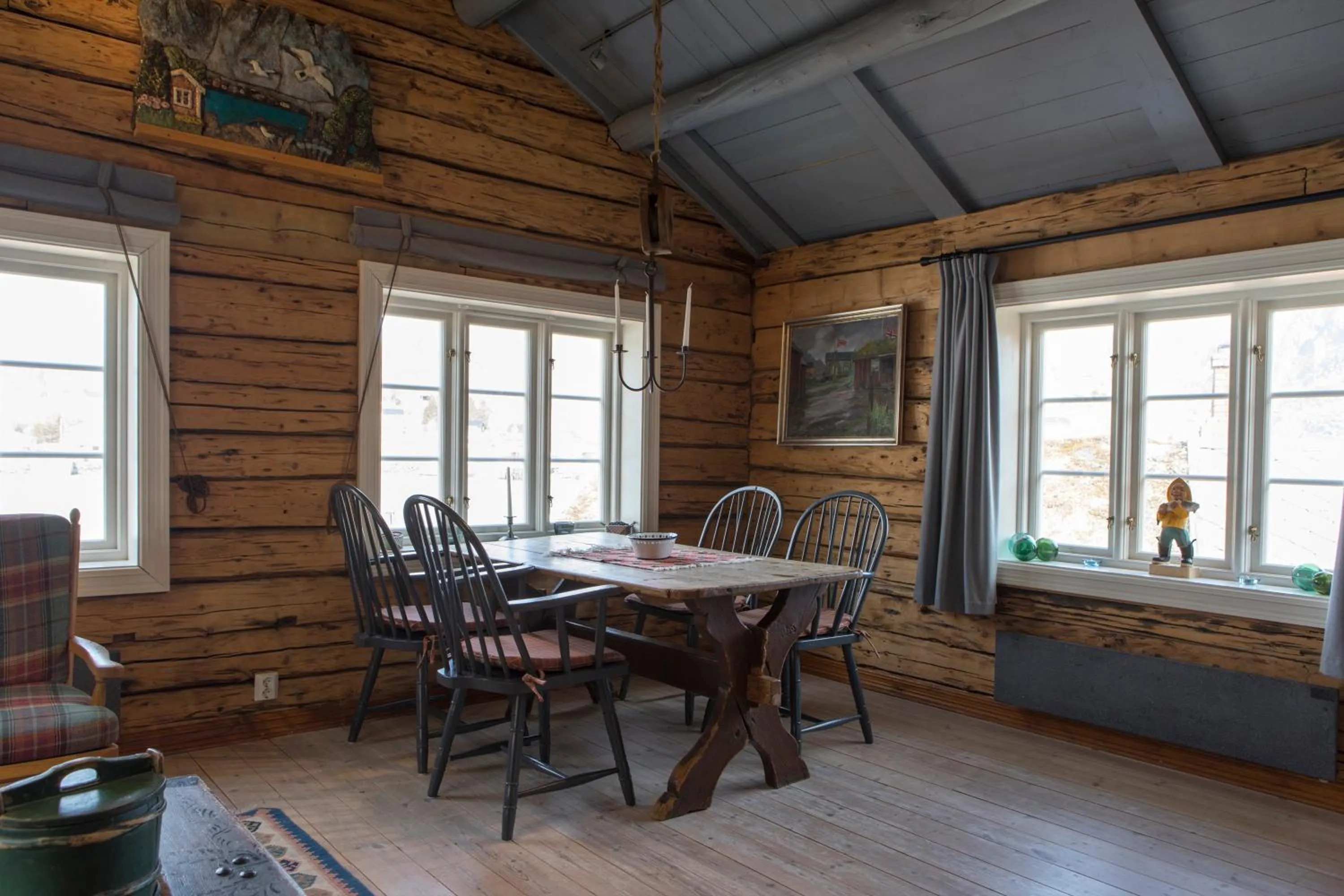 Living room in Reine Rorbuer - by Classic Norway Hotels