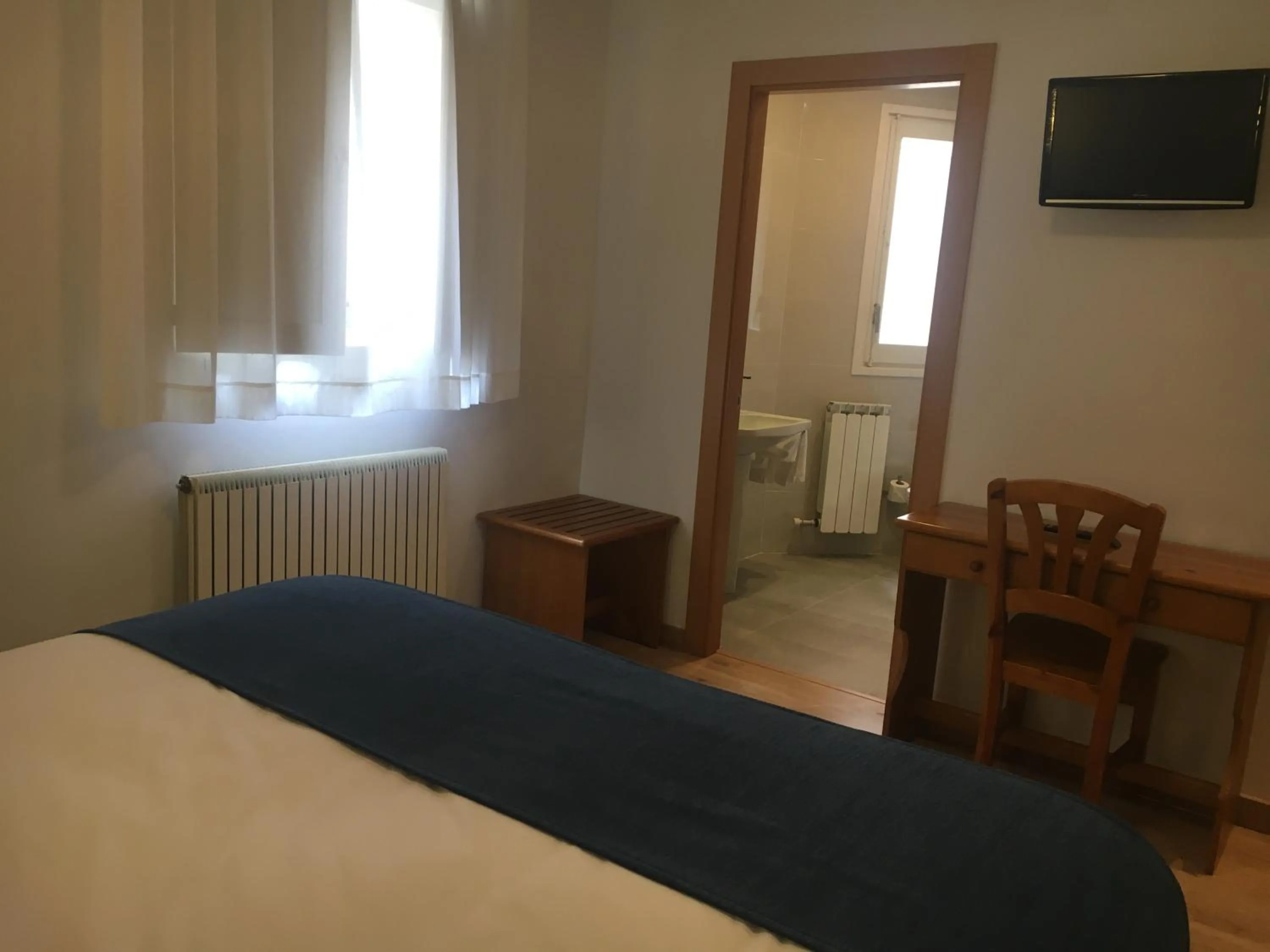 Photo of the whole room, Bed in Hotel Marxant