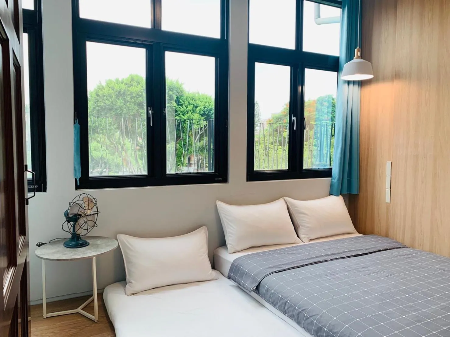 Photo of the whole room, Bed in OYAJI Guesthouse 歐野基民家宿泊