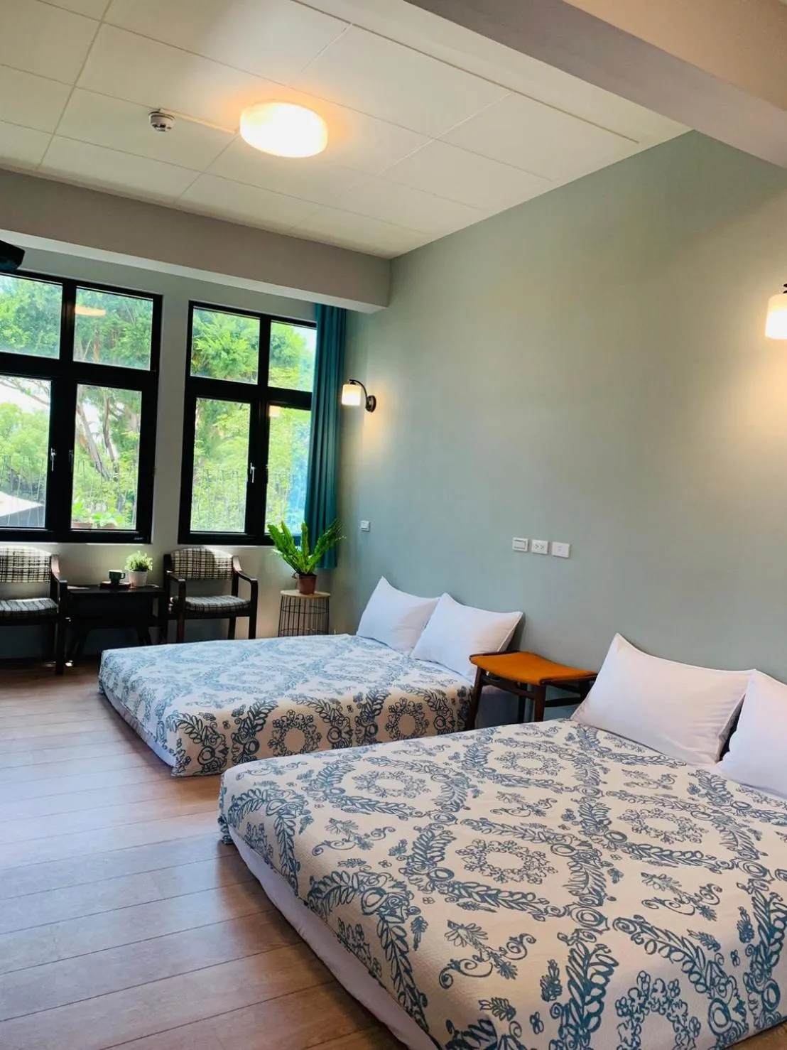 Photo of the whole room, Bed in OYAJI Guesthouse 歐野基民家宿泊