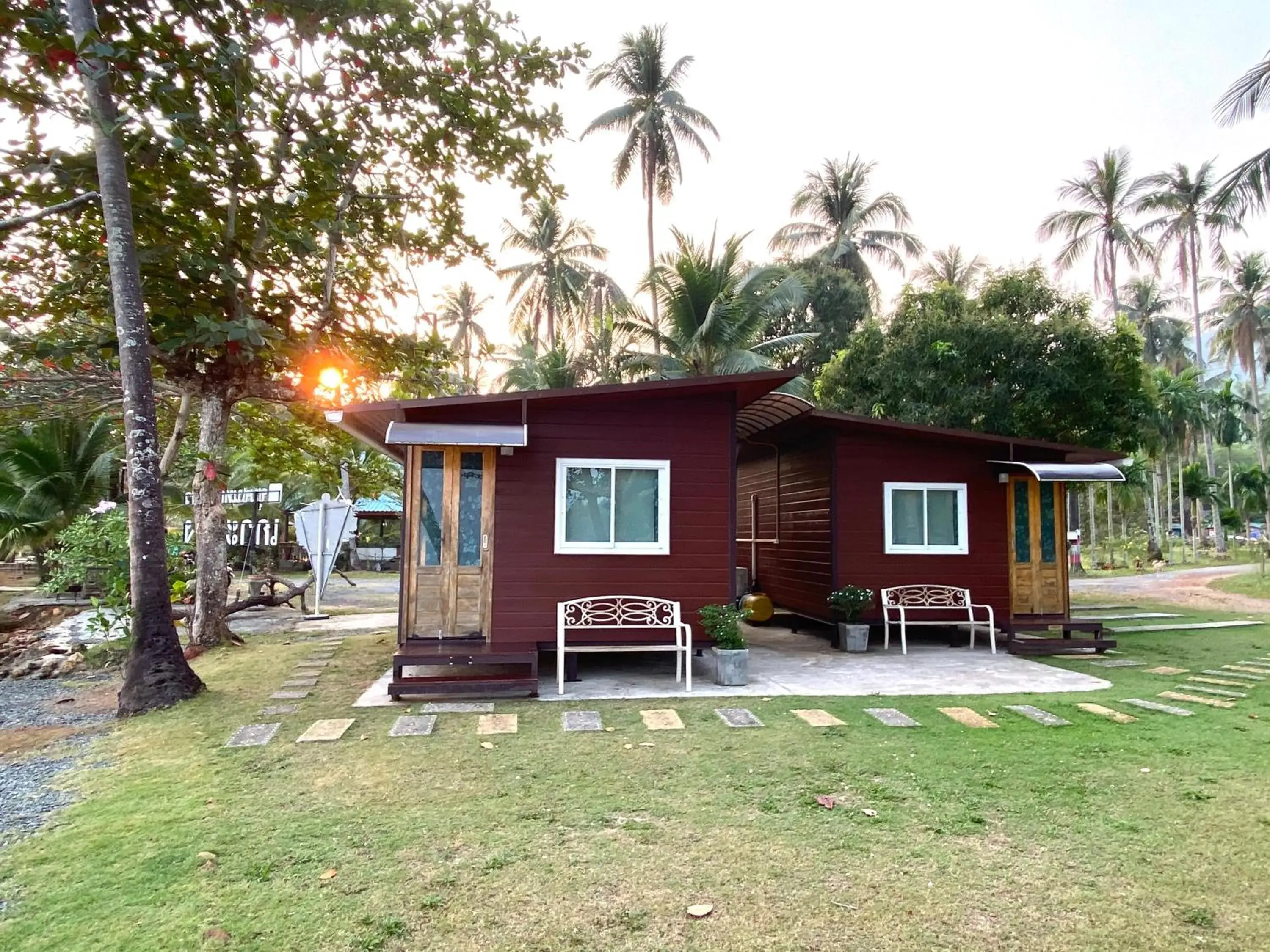 Bungalow in Somphoch Garden Bungalow in Somphoch Garden