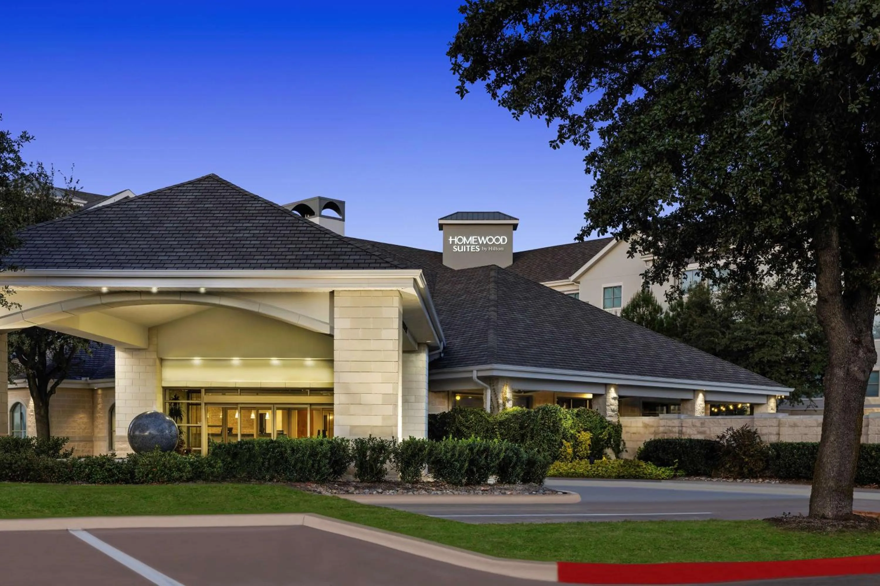 Property building in Homewood Suites by Hilton Plano-Richardson
