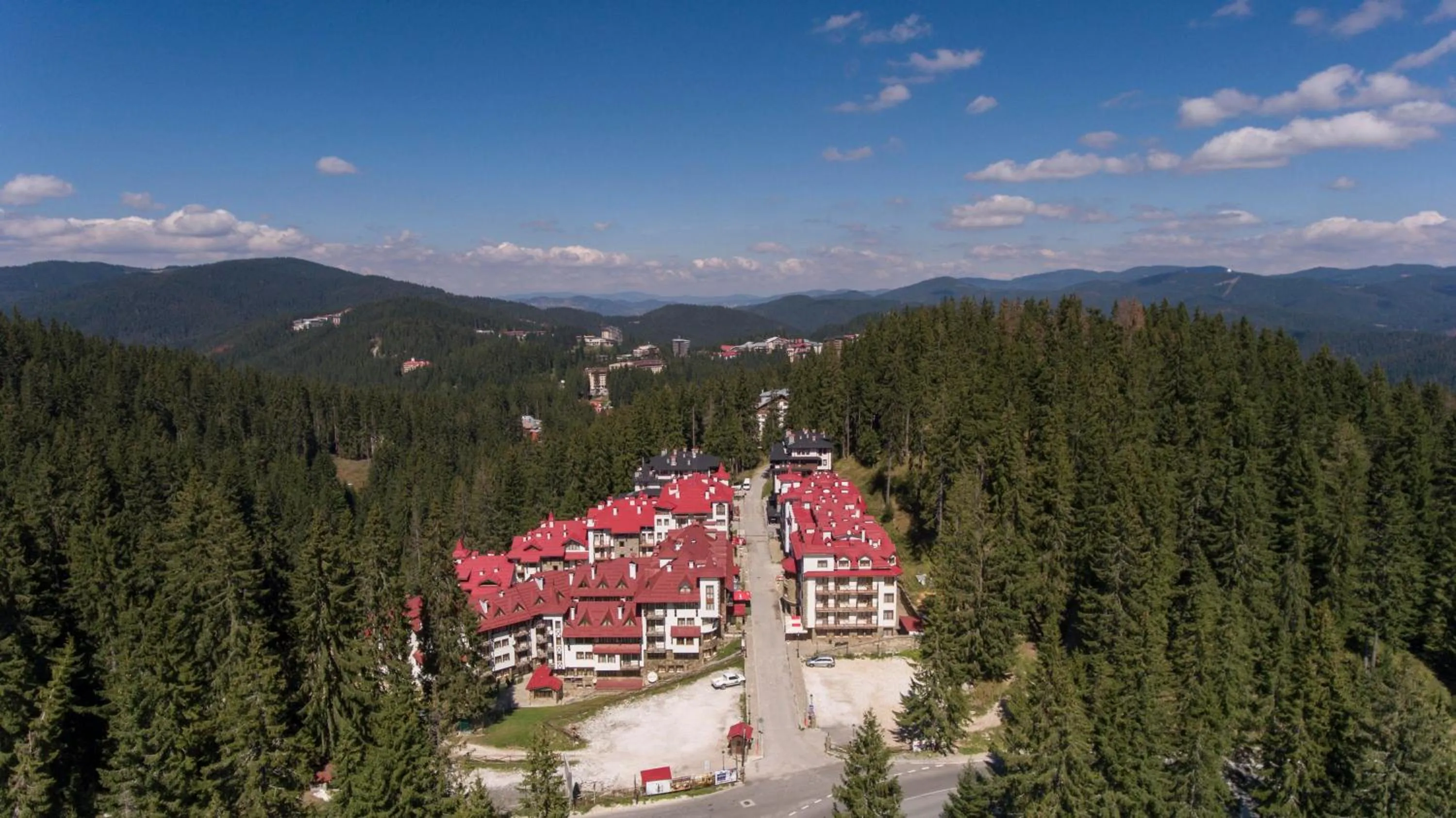 Bird's eye view in Green Life Family Apartments Pamporovo